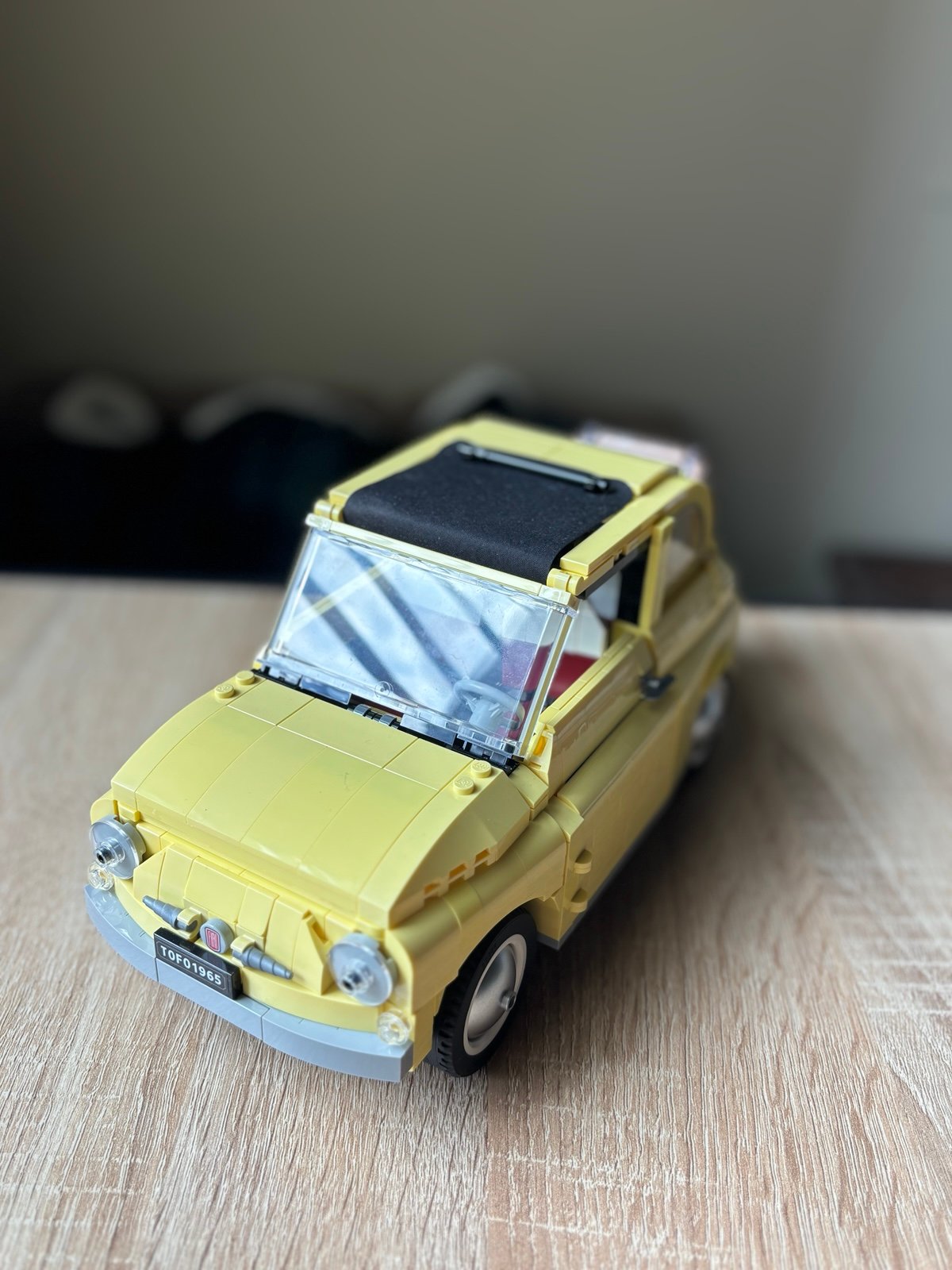 LEGO Creator Expert Set 10271 Yellow Fiat 500 Car