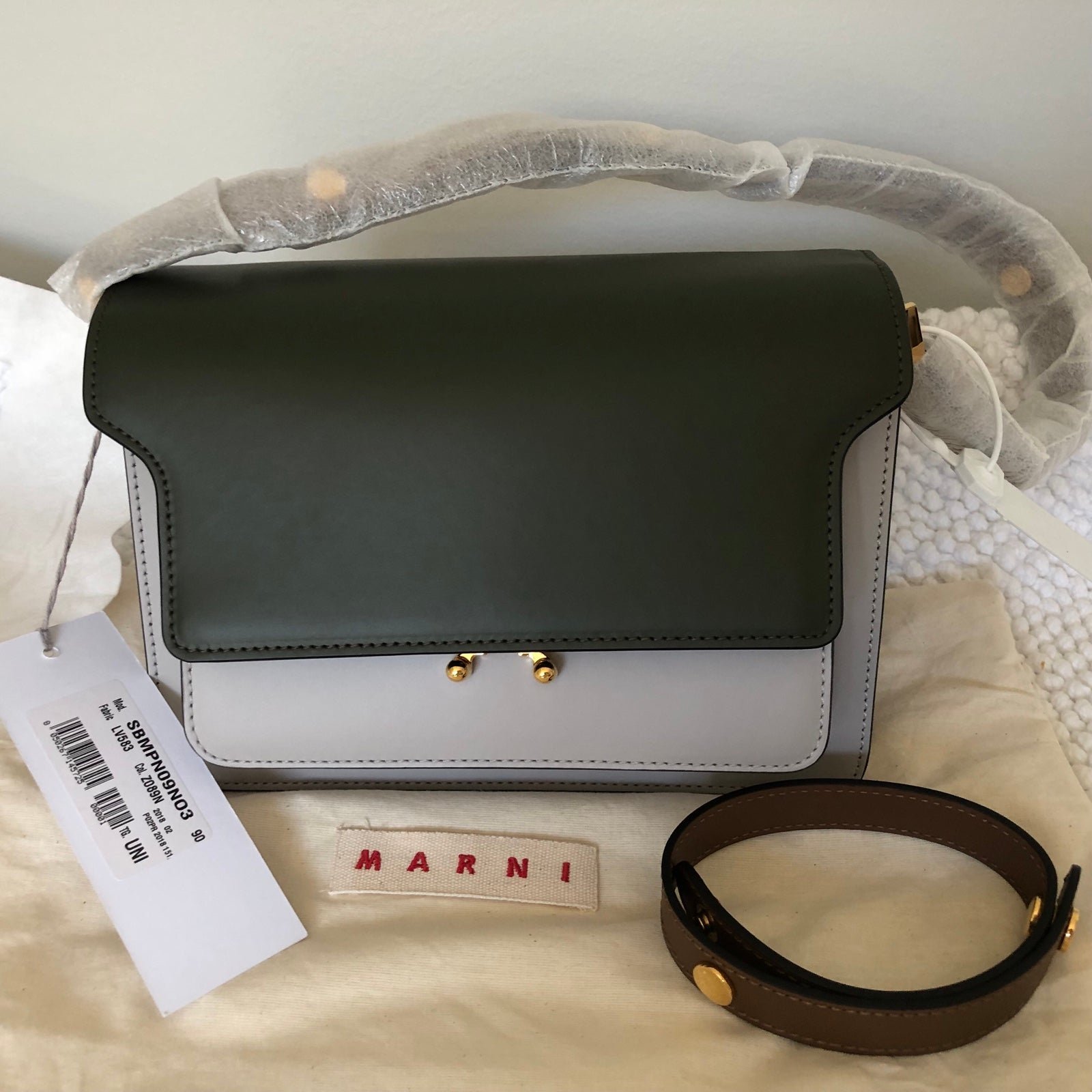 Marni medium trunk handbag