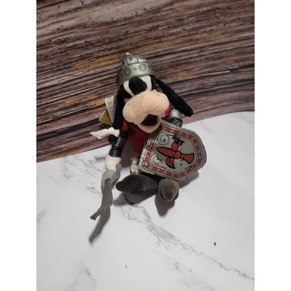 RARE 9 Goofy Sir Goofalot Retired Disney Store Beanie plush stuff goofy -flaw