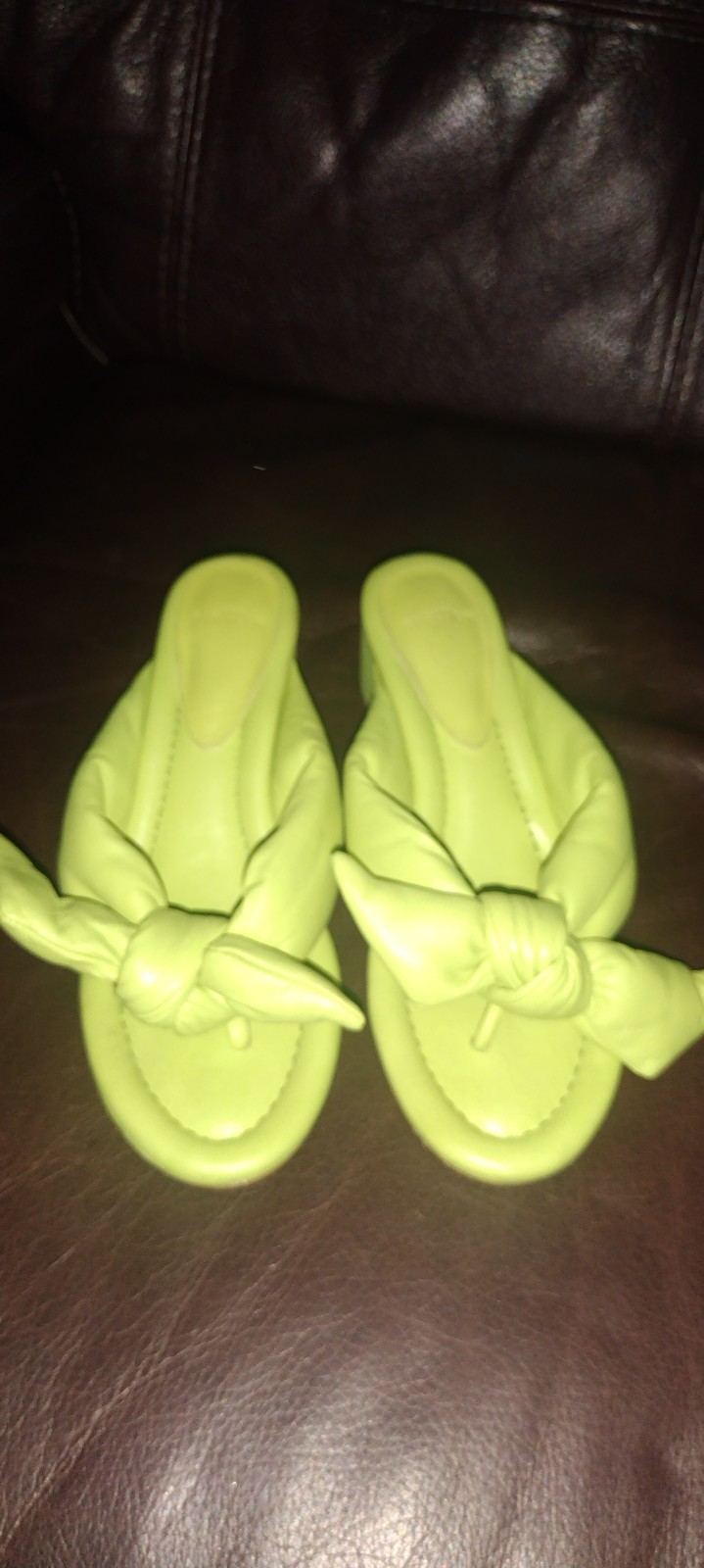Alexandre Birman Clarita Green Leather Flat Sandals Size 6.5/7 US Pre Owned