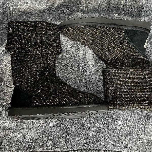 UGG Australia Classic Cardy Gold&Black Knit 3 Button Boots US 6