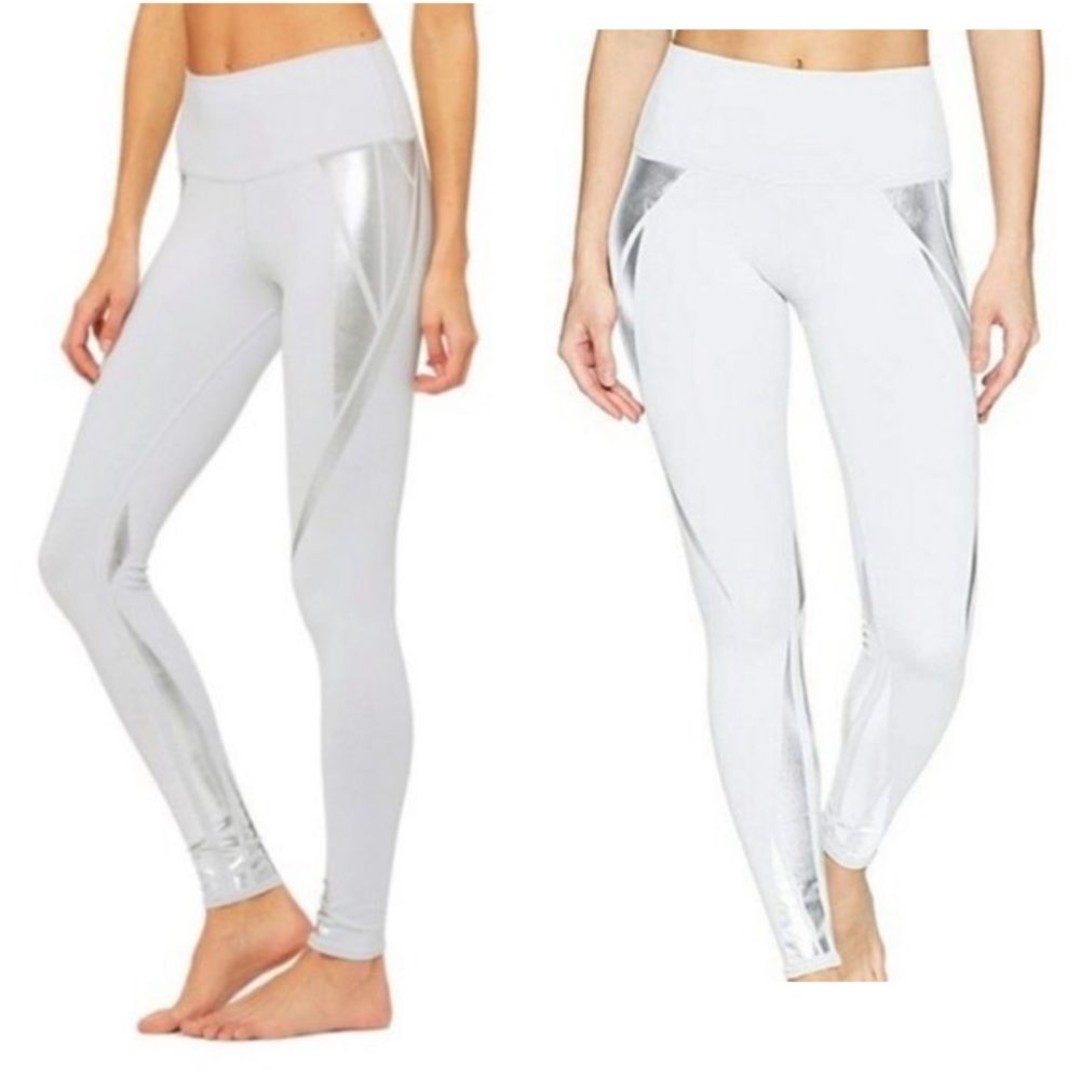 ALO Yoga High Waist Airbrush Leggings Silver Size Medium Brand New With Tags