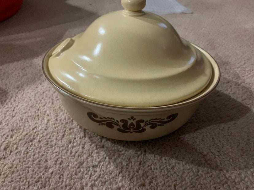 Vintage pfaltzgraff casserole dish