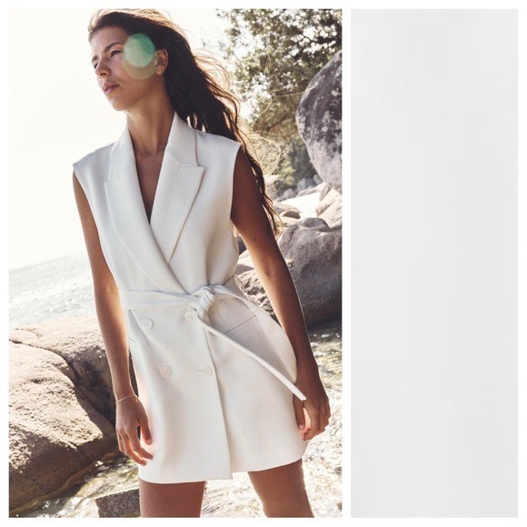 NWOT Zara Oyster-White Long Belted Double Breasted Vest. Size M.