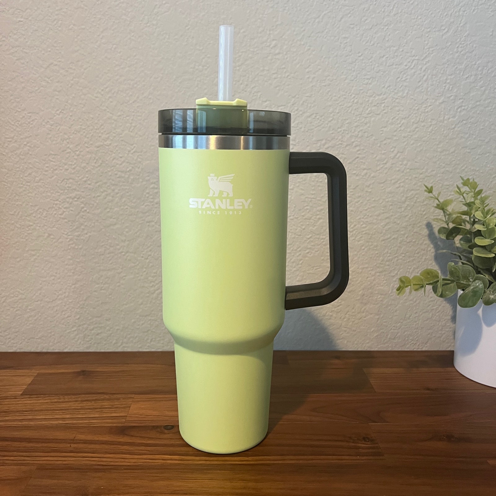 Citron w black handle Stanley 40oz Quencher