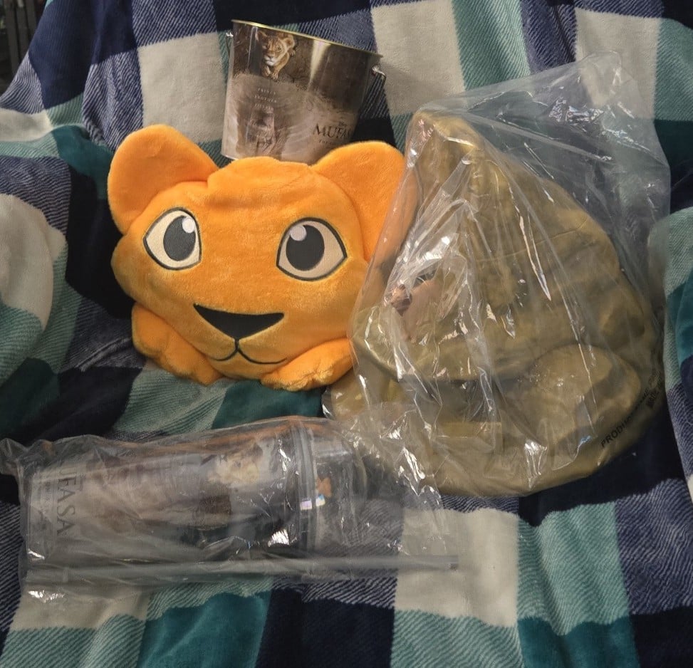 Mufasa lion king - Regal - popcorn bucket & cup set
