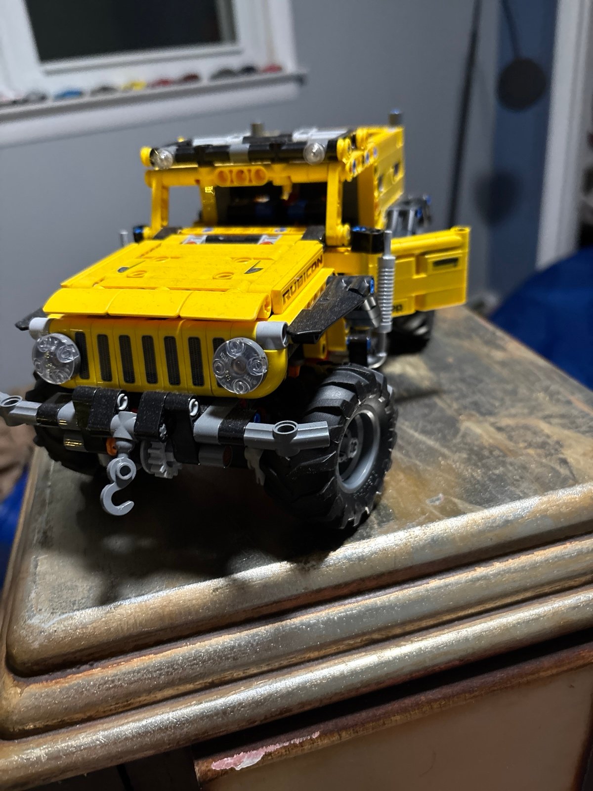 modified Lego technic jeep wrangler