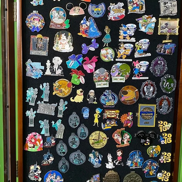 Disney with Wheeled, Toy Storage Random DISNEY PIN TRADING LOT 50, FREE SHIPPING