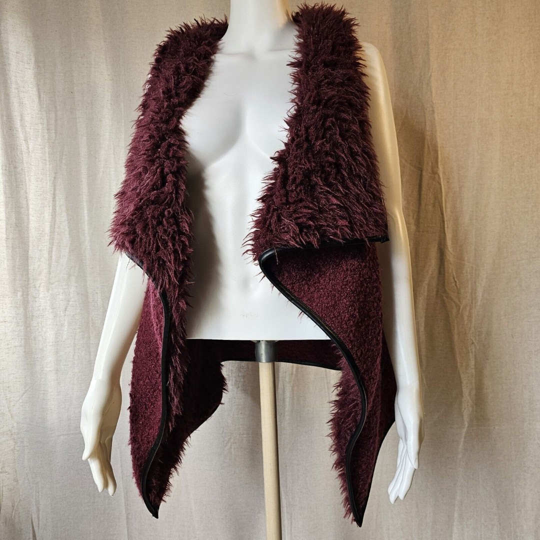 Love Tree Womens Maroon Faux Fur Vest Medium Waterfall Hem Leather Trim Burgundy