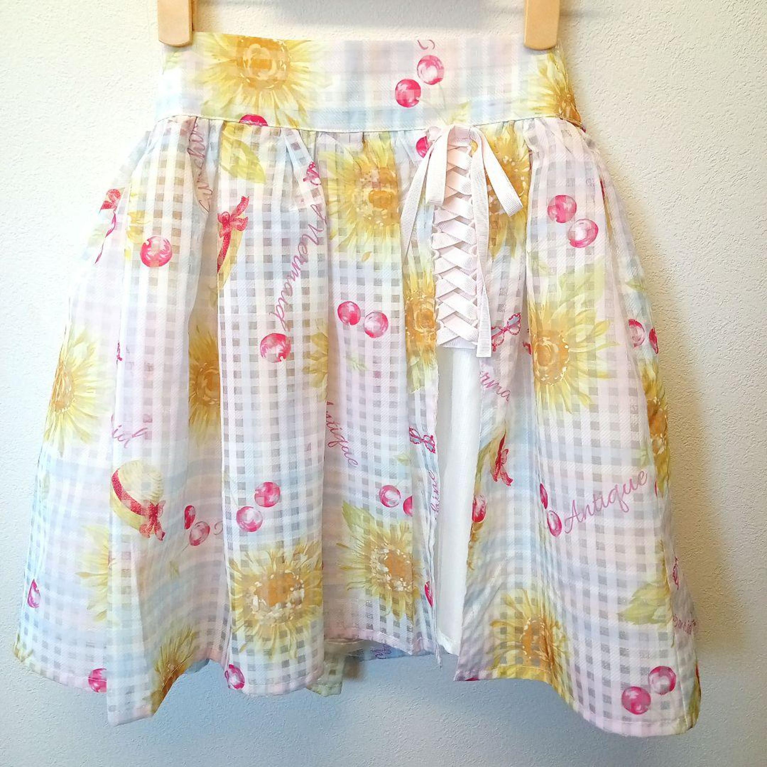 LIZ LISA Sunflower Print Mini Skirt Lolita Style, Size M (approx.)
