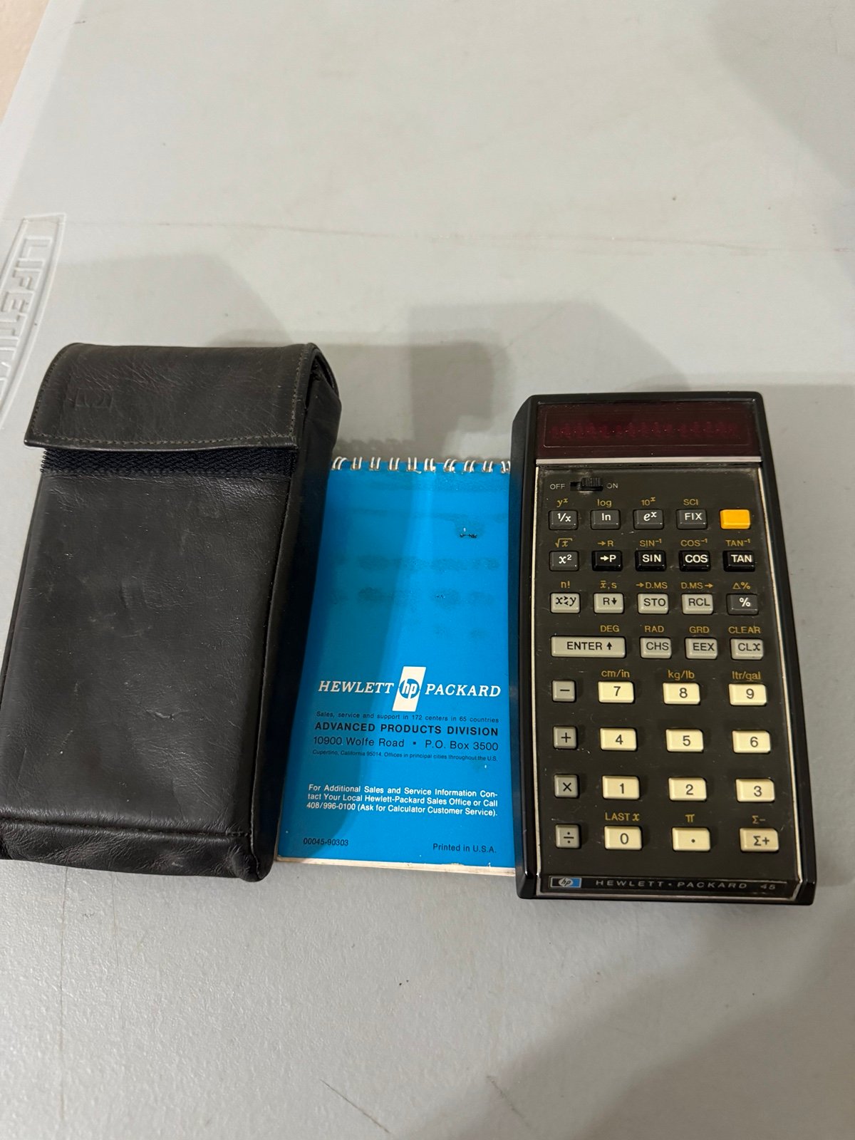 Hewlett Packard HP 45 Calculator Black 12 Digits Red LCD With Reference Guide