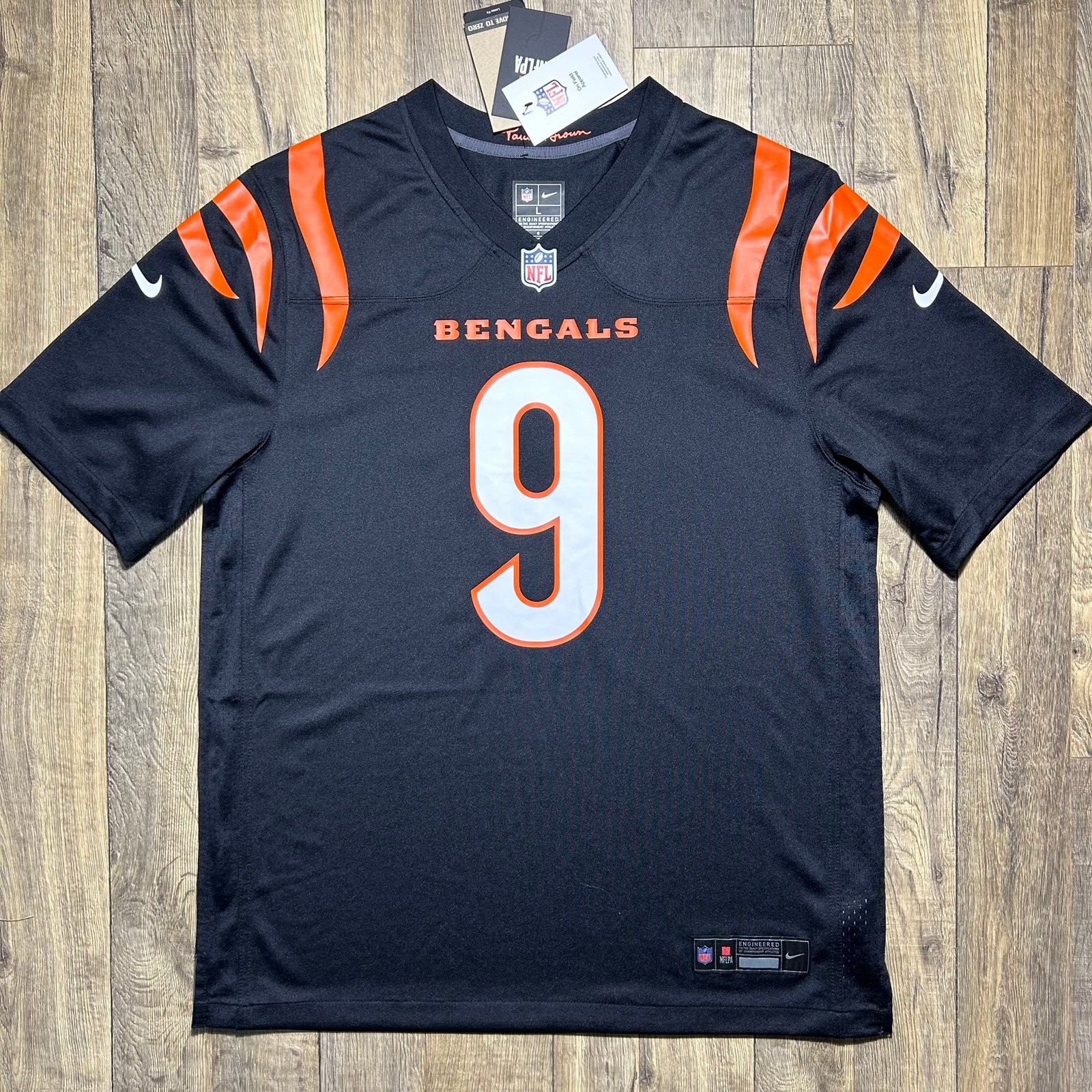 NWT Cinncinati Bengals #9 Joe Burrow Nike NFL Football Jersey Men’s Large Black
