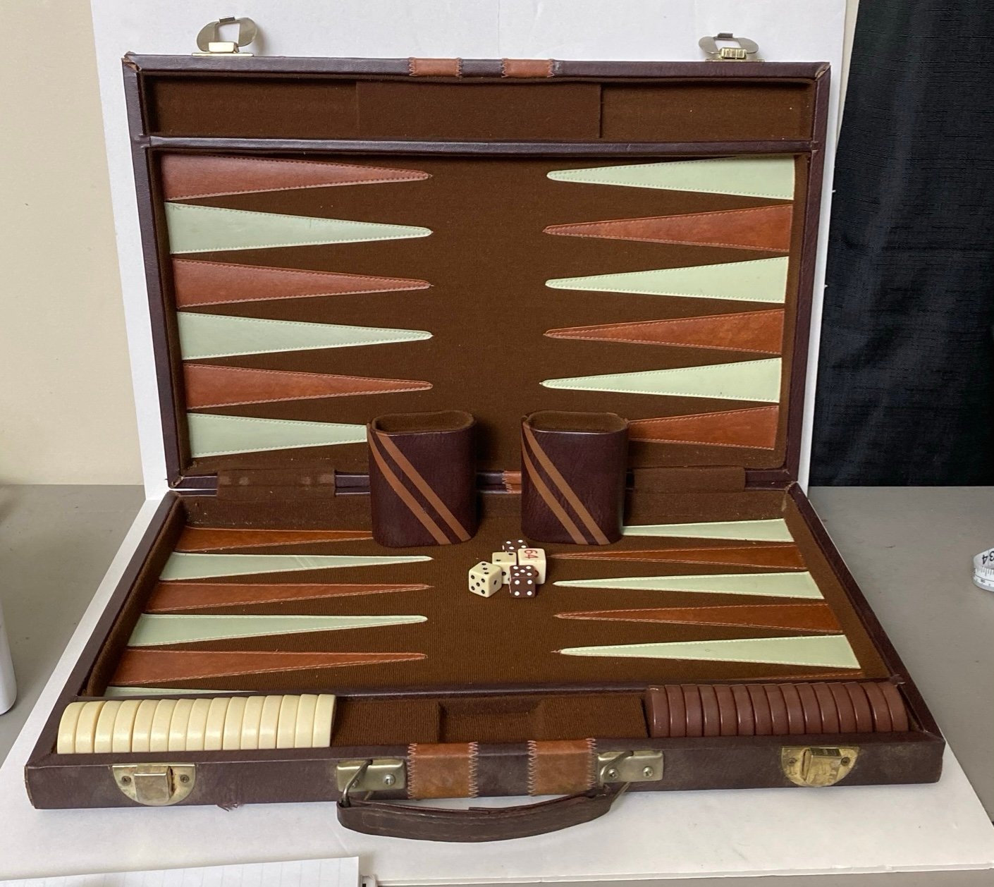 Vintage 1974 Millard Hopper Abridged Backgammon Game. See Details