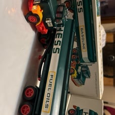 Hess truck tanker 1977
