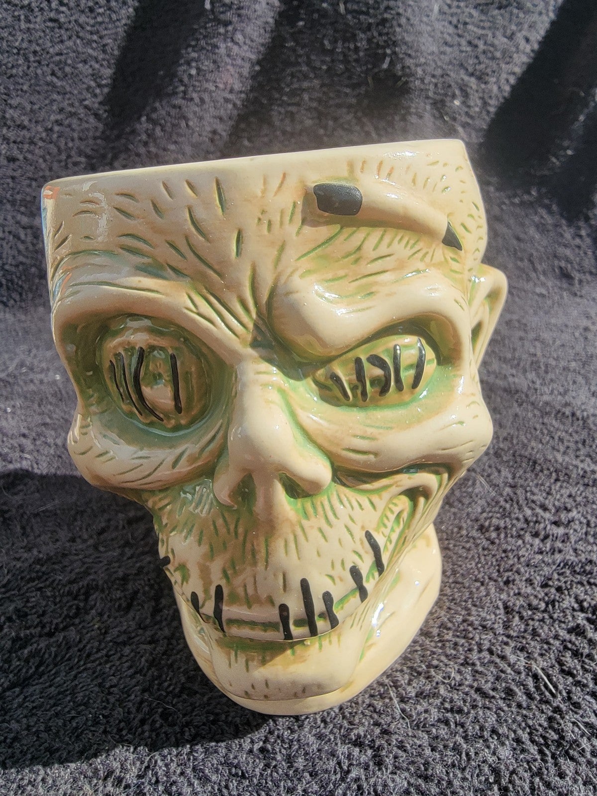 Trader Sam's 2nd Edition Zombie mug