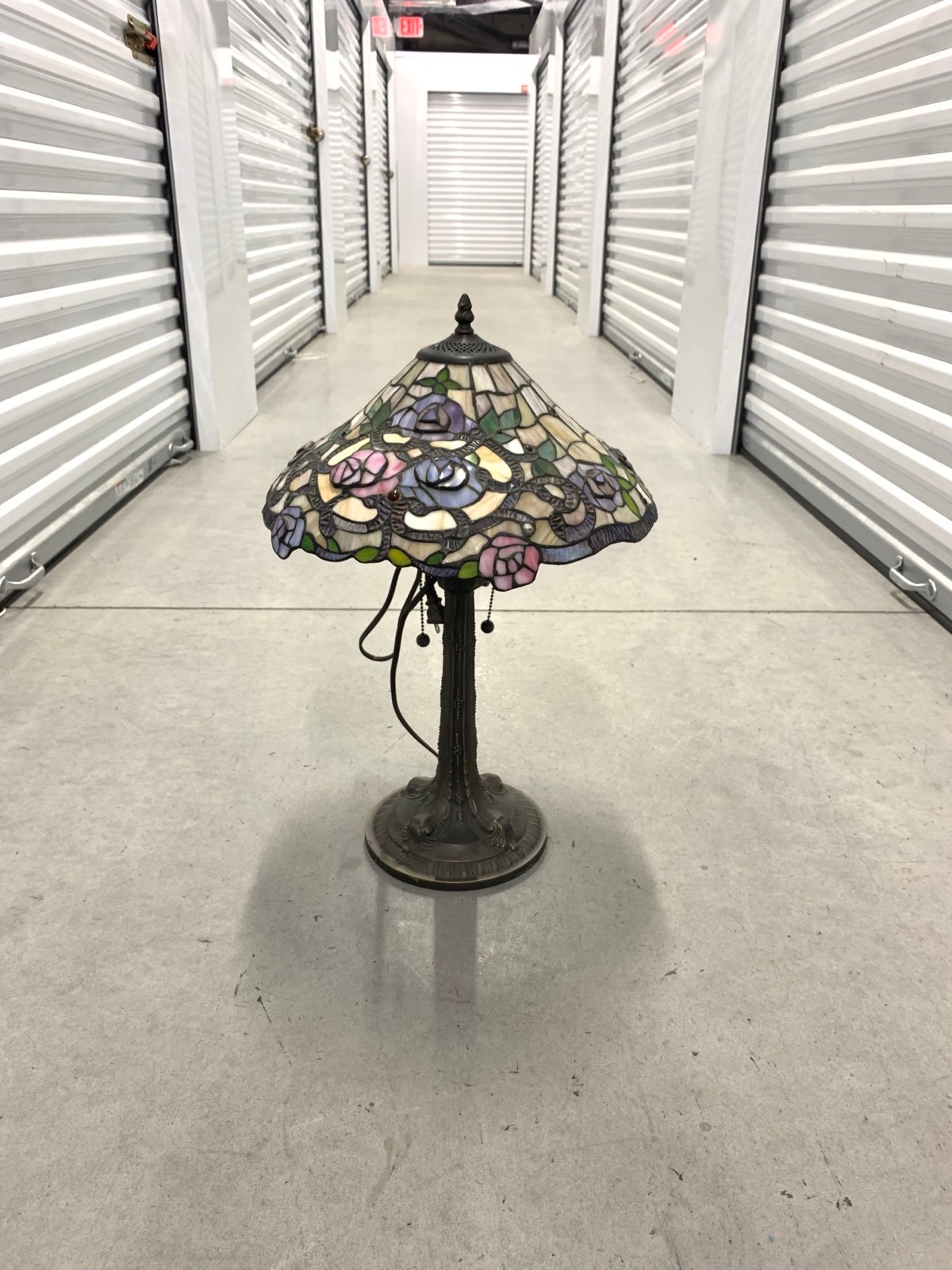 Tiffany style lamp 15x23