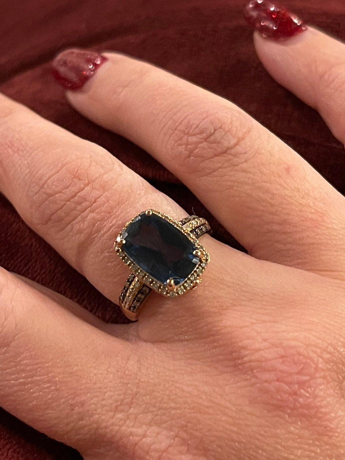 Rose gold Deep London Blue Topaz Diamond