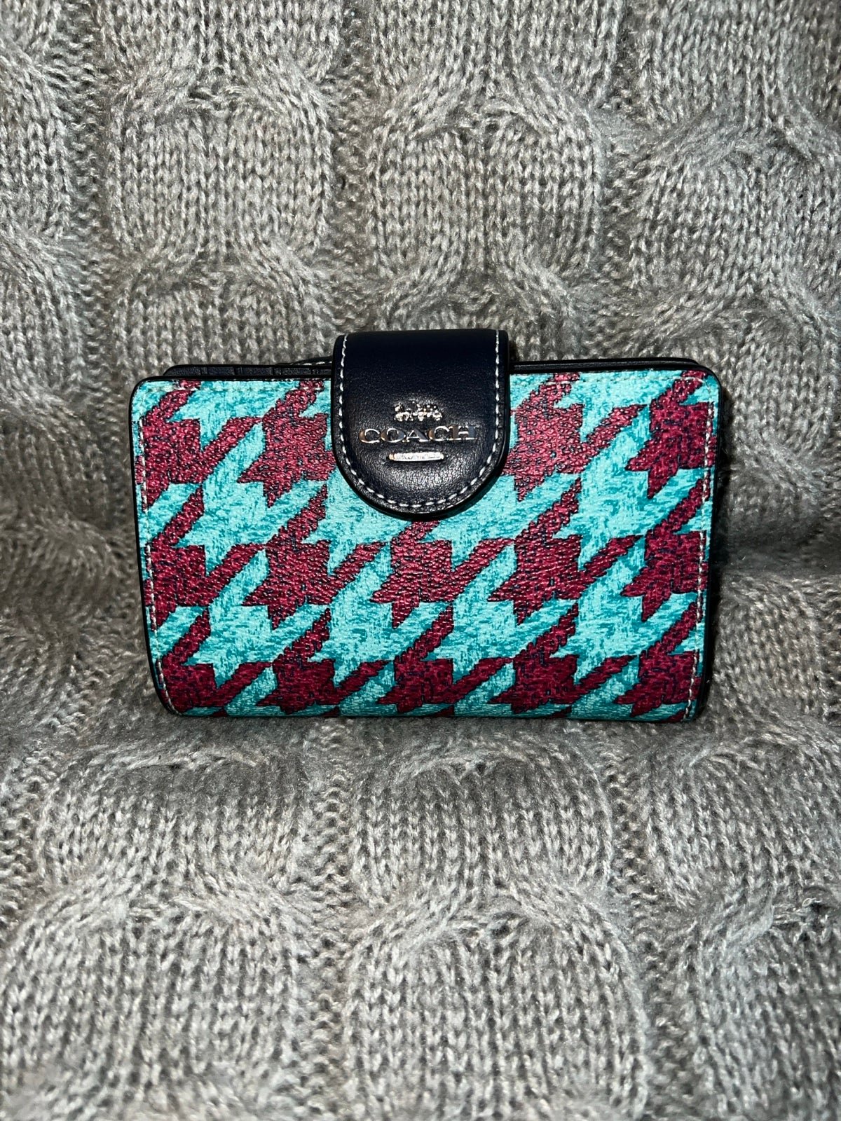 NWT Coach Medium Corner Zip Wallet With Houndstooth Print in Teal Wine CJ680