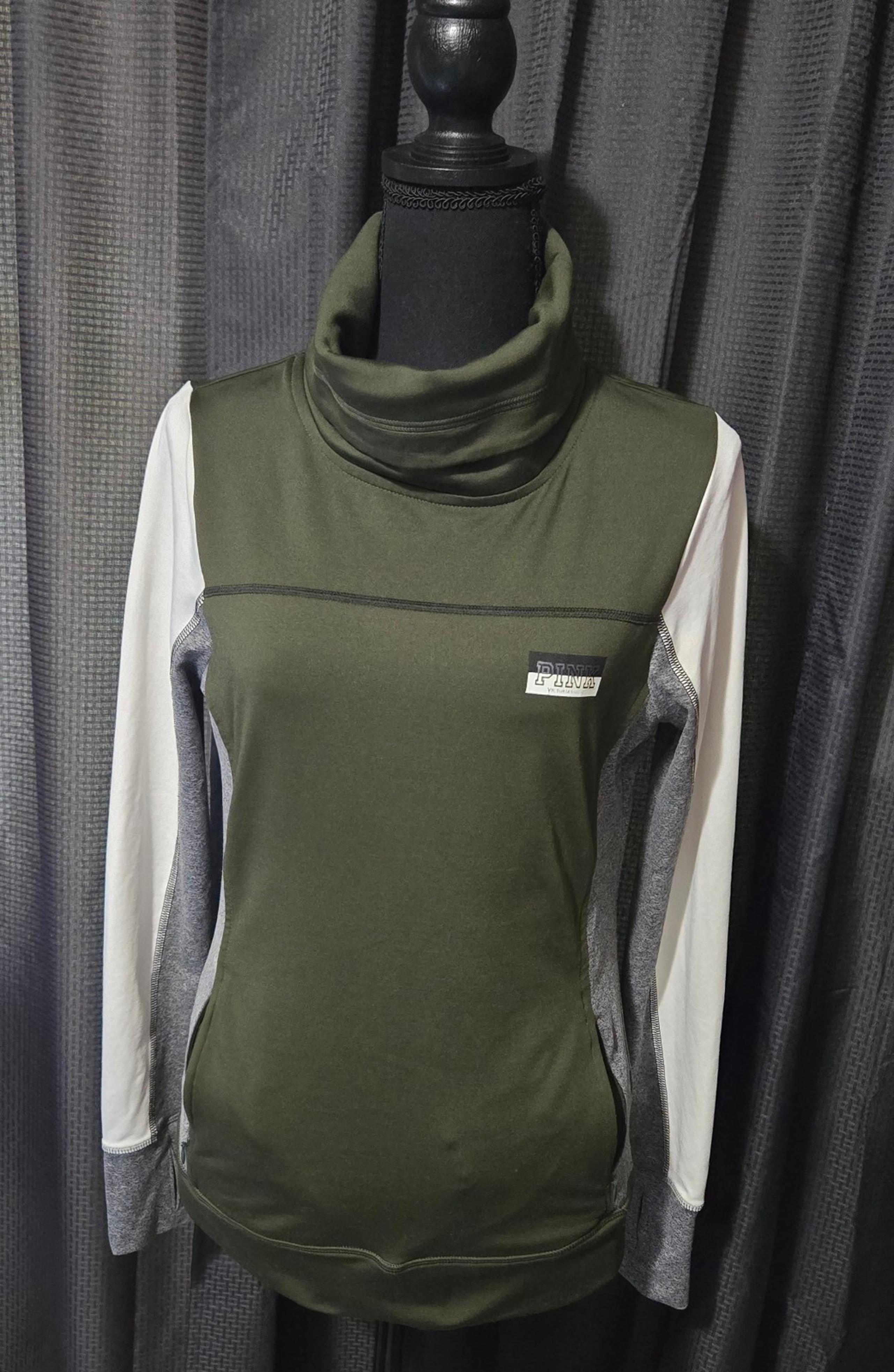 Women's Pink Ultimate pullover size small. - Victoria's Secret