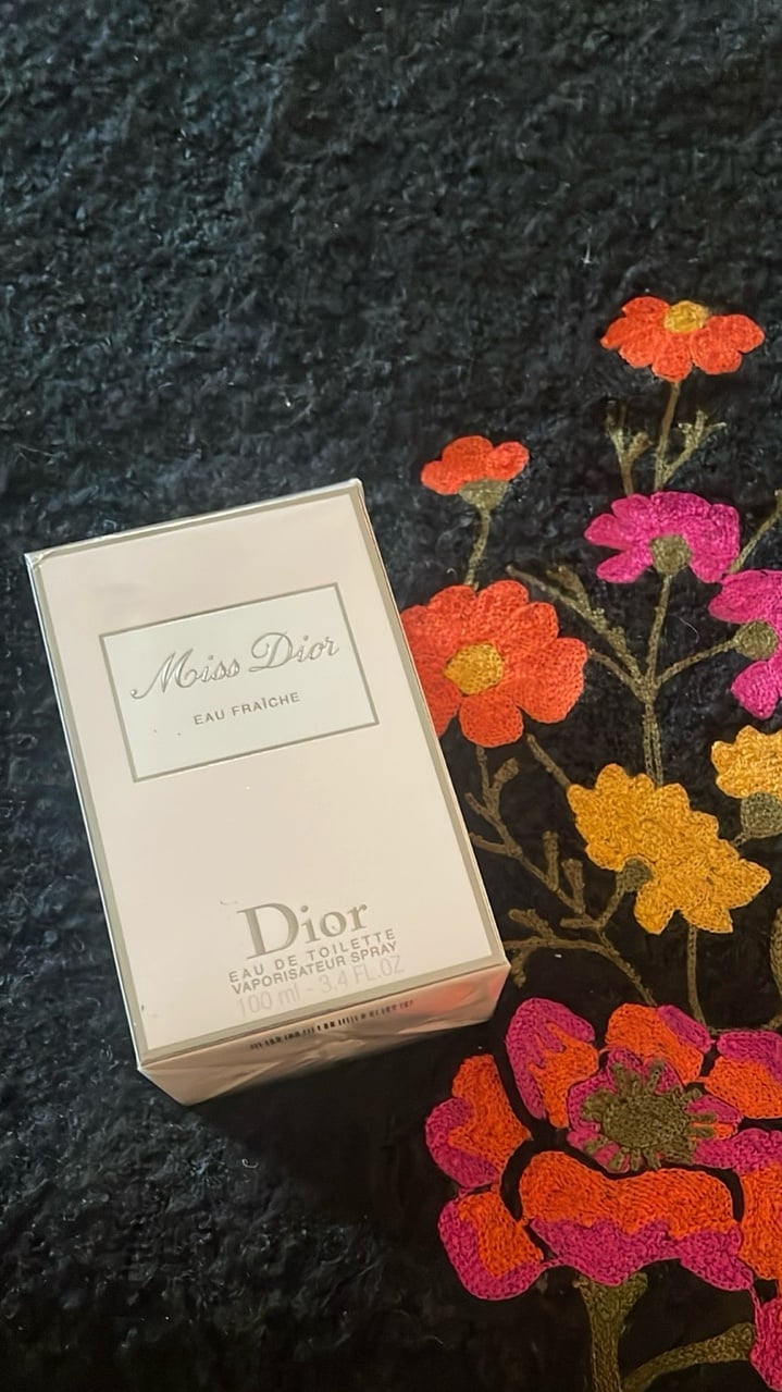 未開封 Miss Dior Eau de Toilette 100ml MISS DIOR BY CHRISTIAN DIOR EAU DE TOILETTE SPRAY 100 ML/3.4