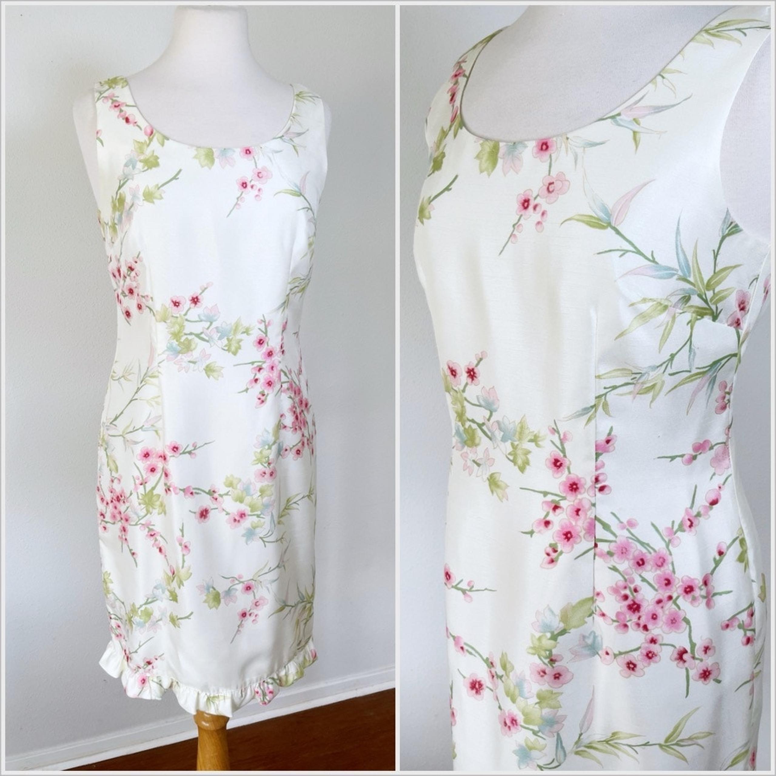 Vintage 90s / Y2K White Pink Cherry Blossom Mini Sheath Dress // Size 8 Medium