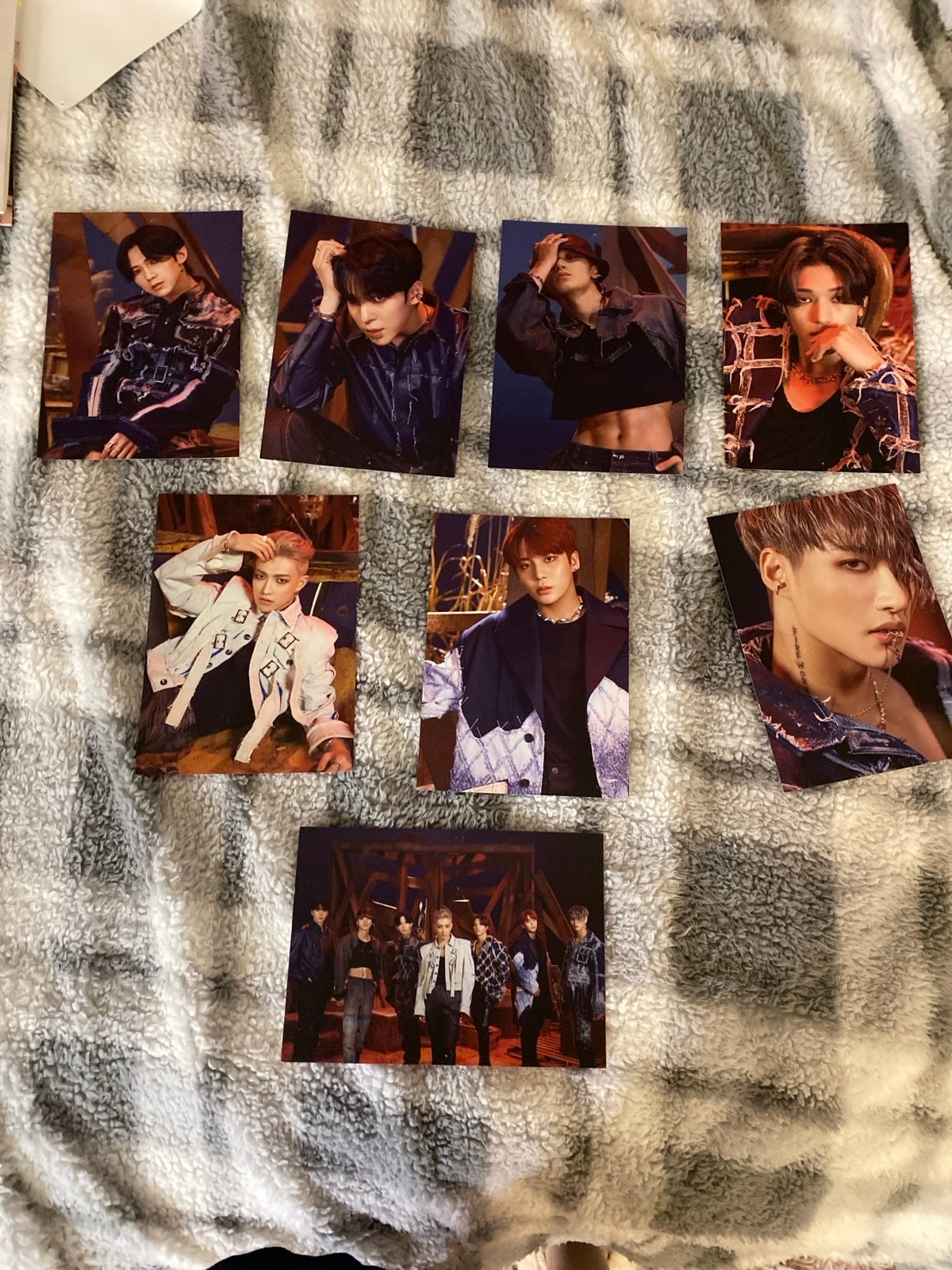 Kpop posters