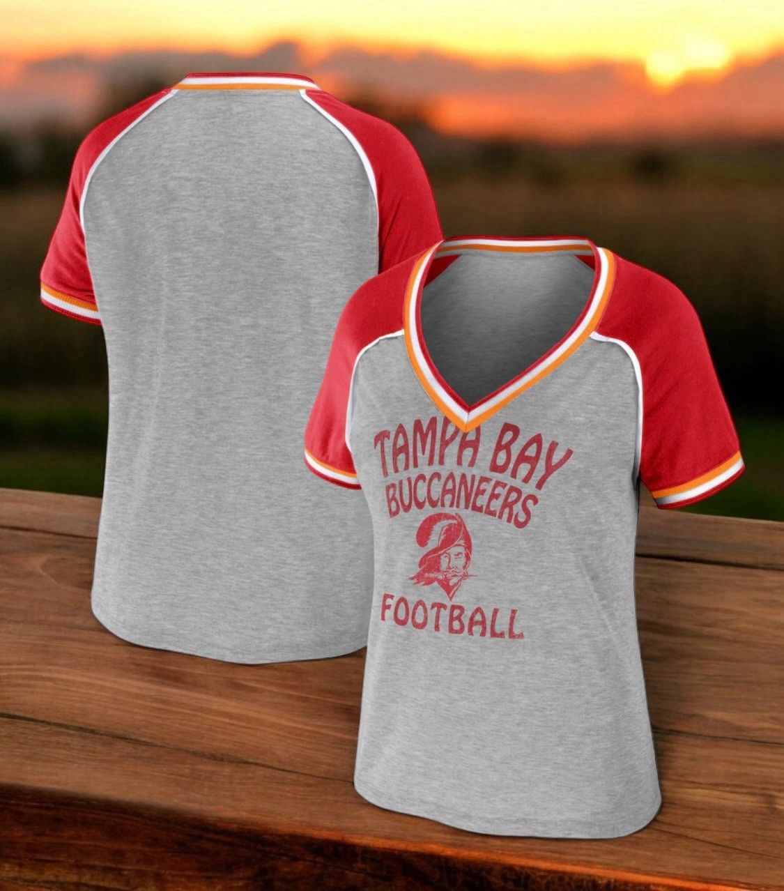 Tampa Bay Buccaneers WEAR by Erin Andrews Women’s Cropped Raglan Top Plus 3X NWT