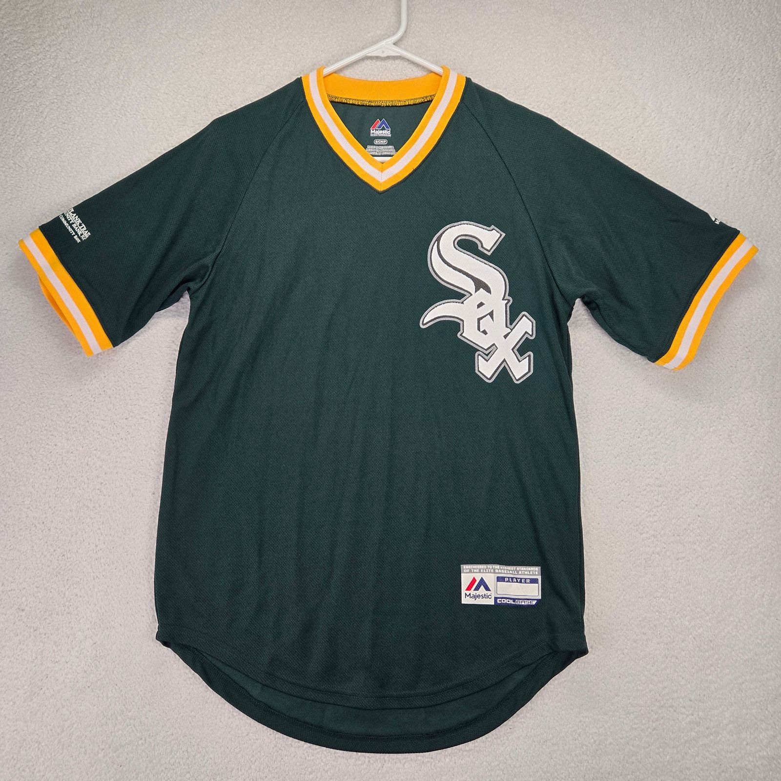 Chicago White Sox Jersey Youth Small Majestic Green V Neck Heat Transfer Logo