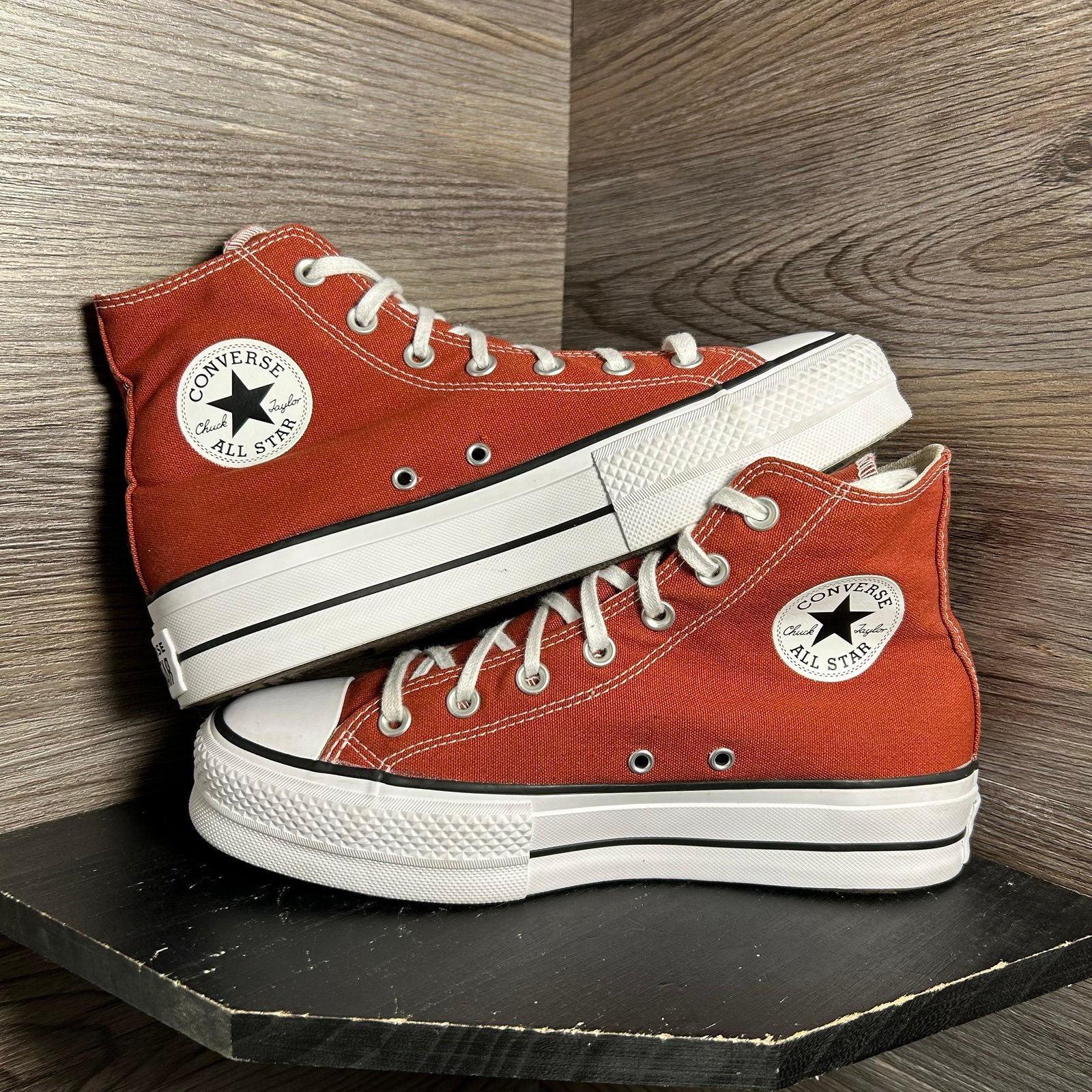 Converse cats hi lift platform ritual red