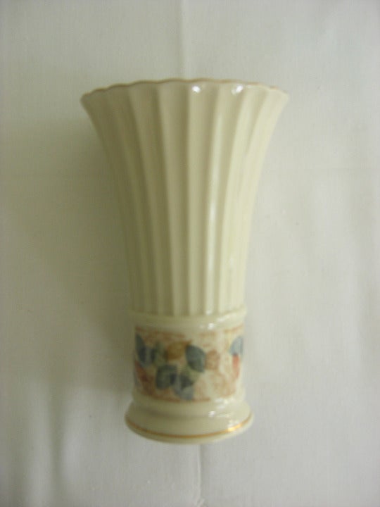 LENOX Drift Leave Cream Vase 8”