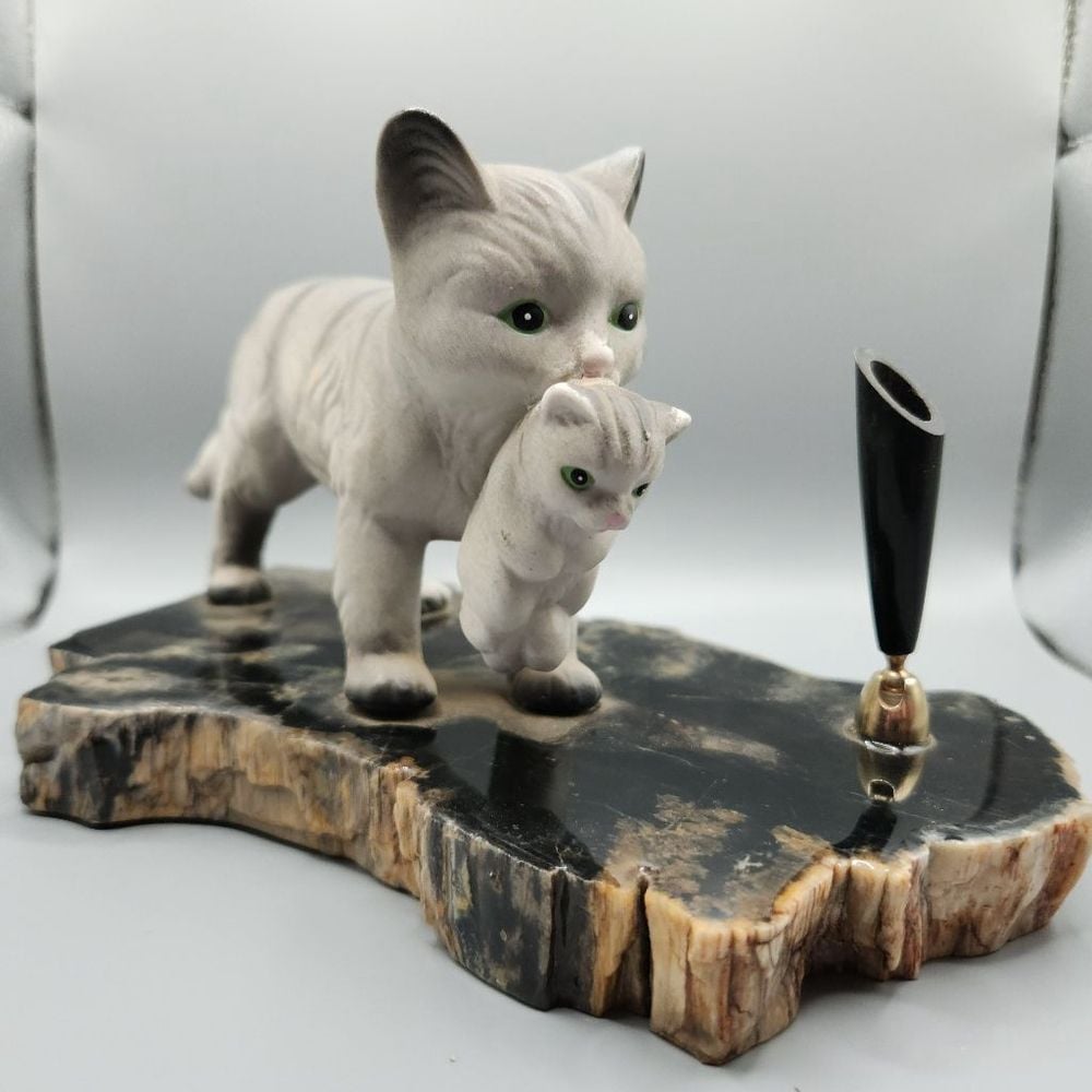 Vintage Cat Figurine Desk Pen Holder