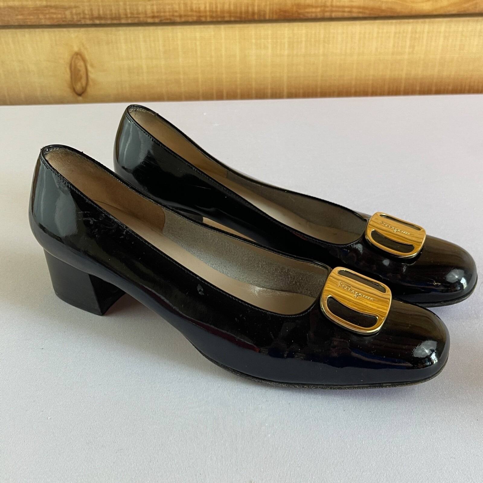 Salvatore Ferragamo Boutique 8.5 B Black Patent Leather Gold Medallion Heels