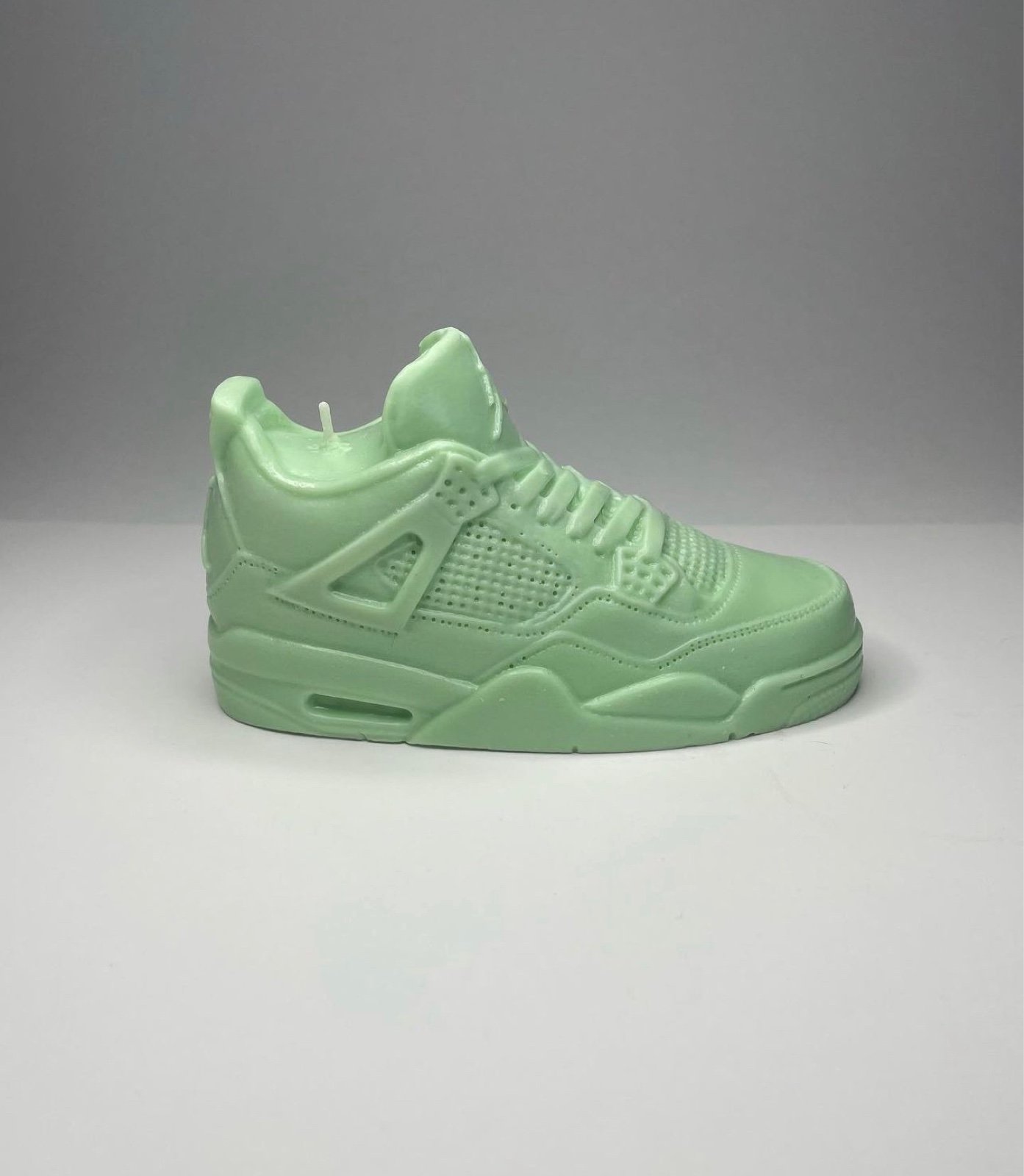 Jordan 4 candle