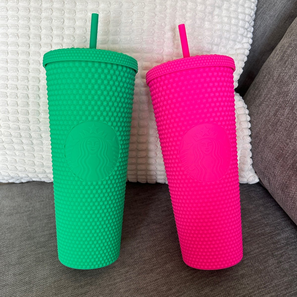 BNWT Starbucks LATAM Cosmo and Wanda Tumbler Set