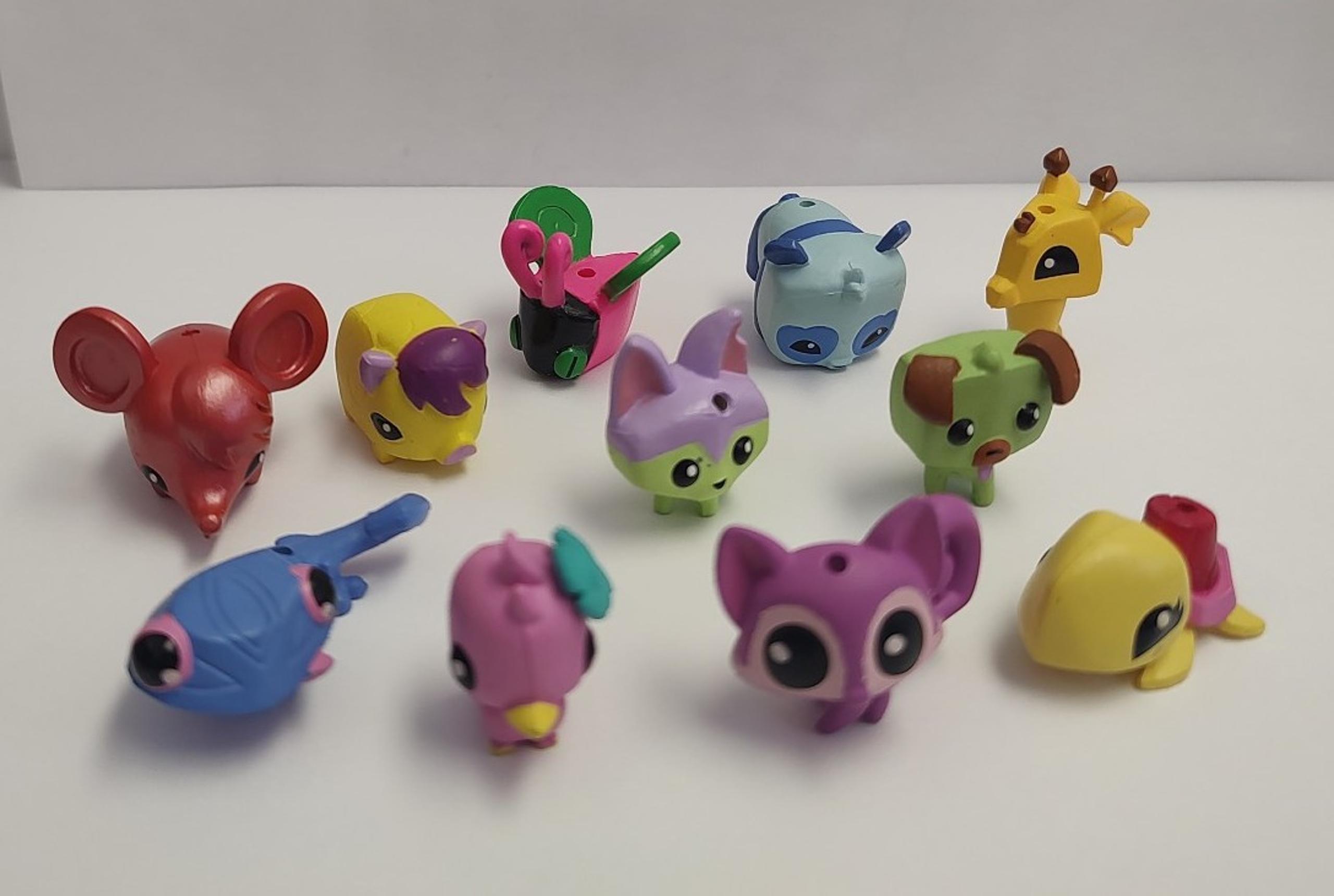 Animal Jam Mini Figures Adopt a Pet lot 1