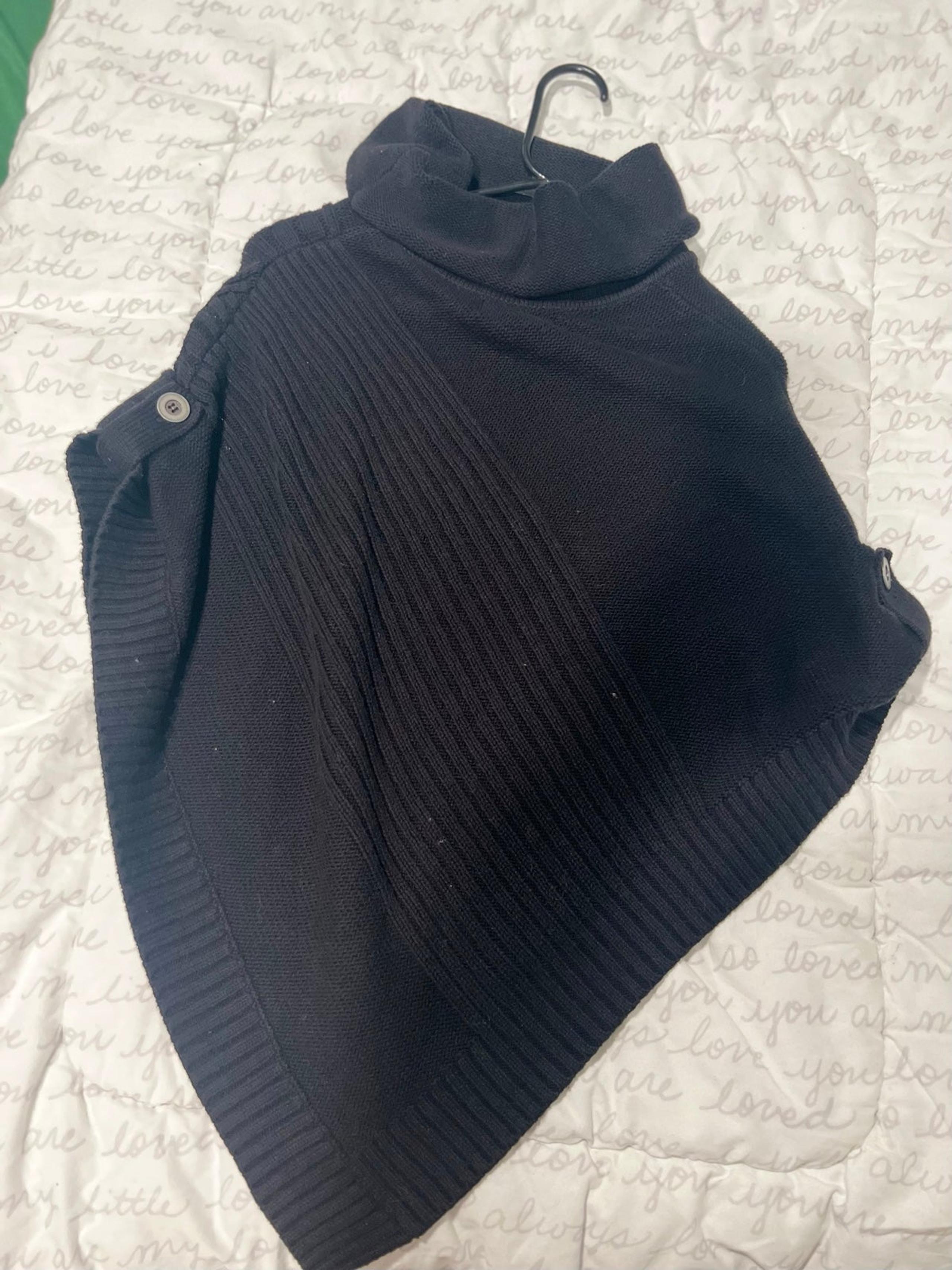 Sonoma sweater petite poncho | women’s small (petite) black cable knit poncho