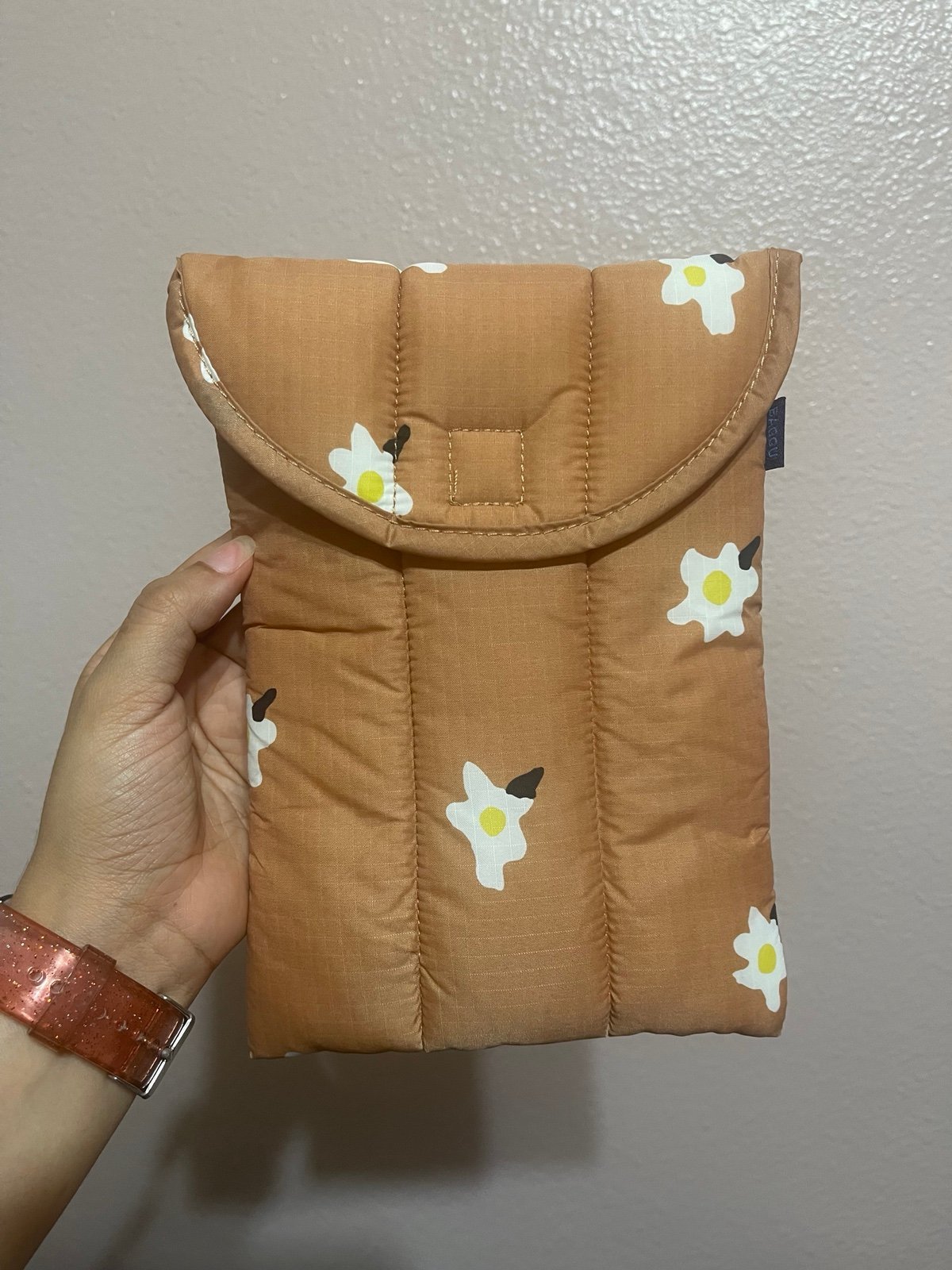 Daisy Painted Baggu Tablet Sleeve