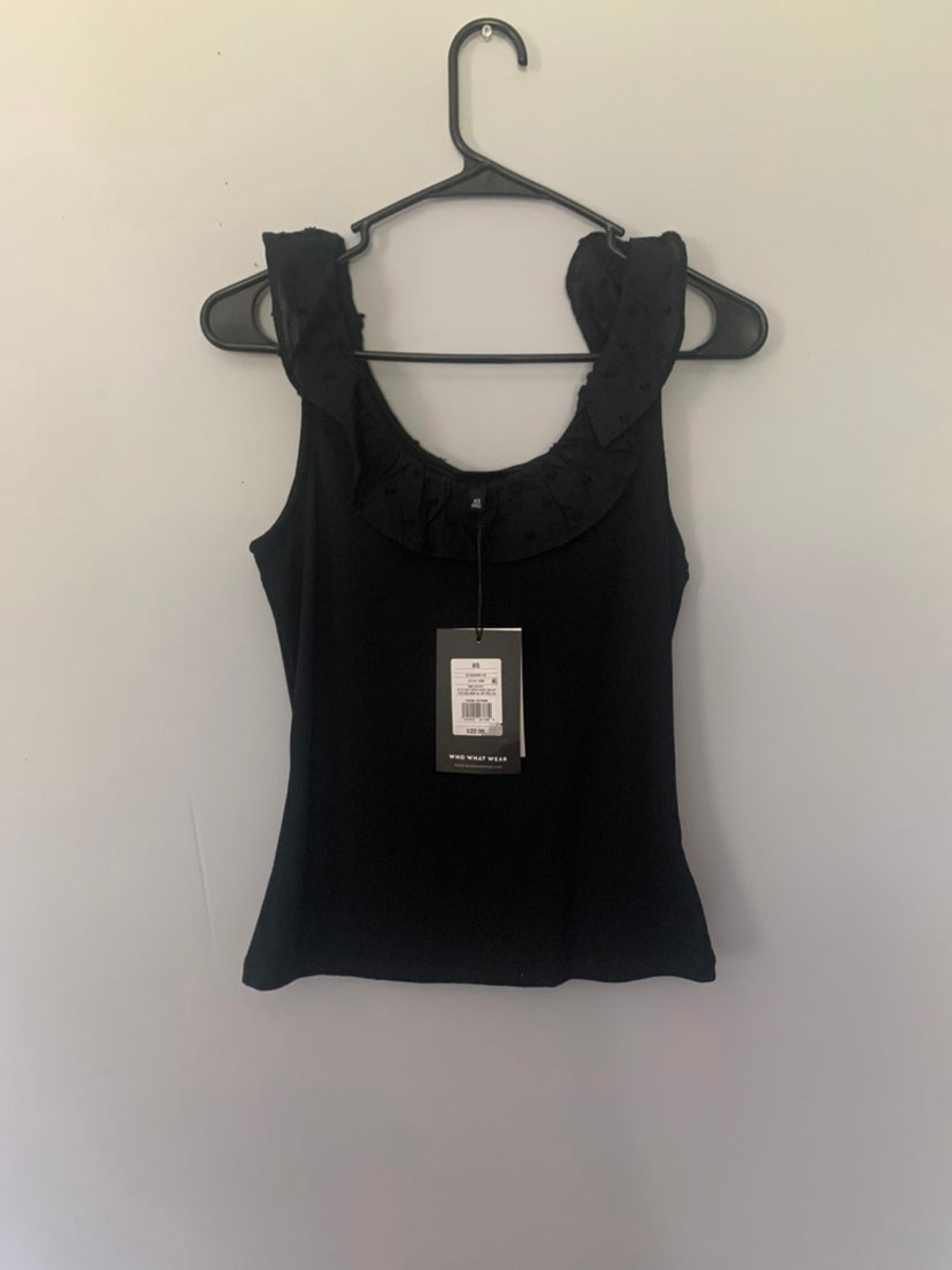 Who what wear black ruffle tank top xs