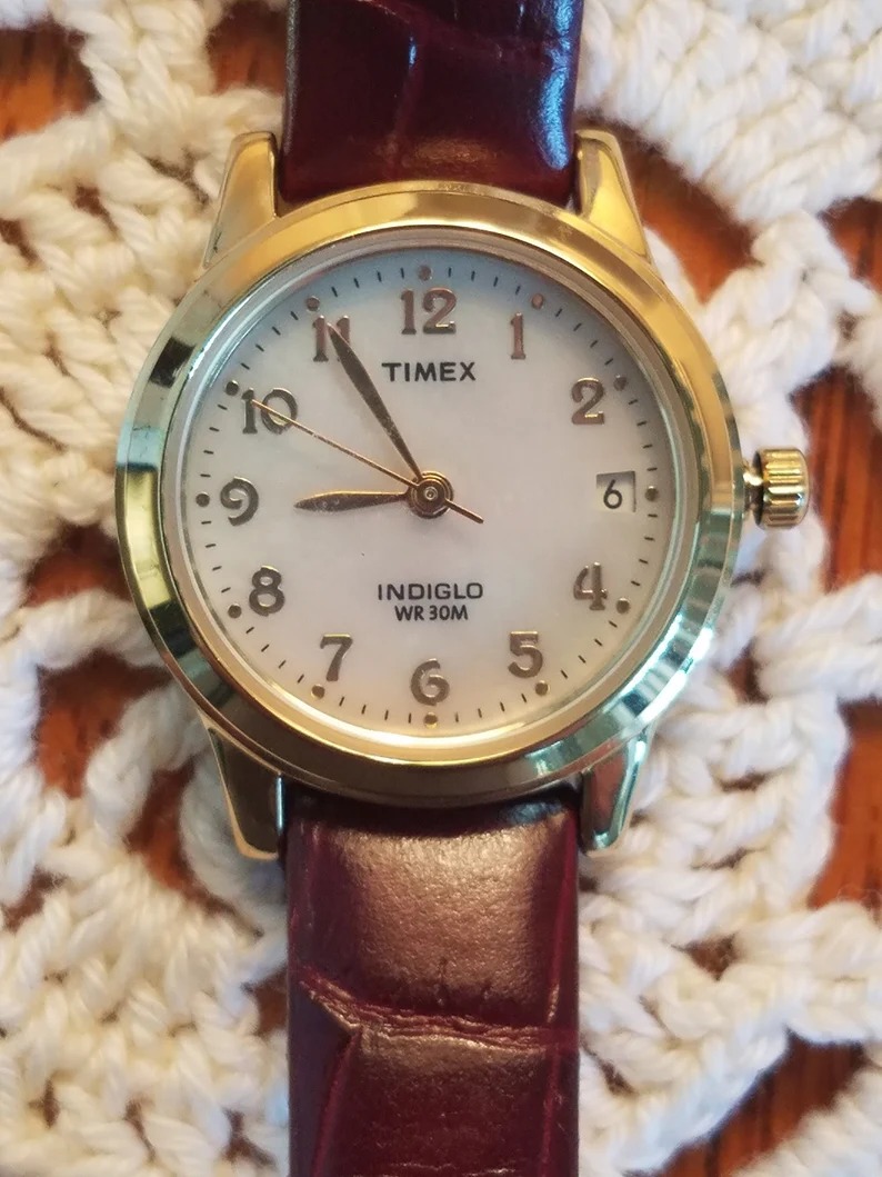 Vintage Timex Indiglo Gold Tone Womens/Teen Analog Quartz Watch Mother