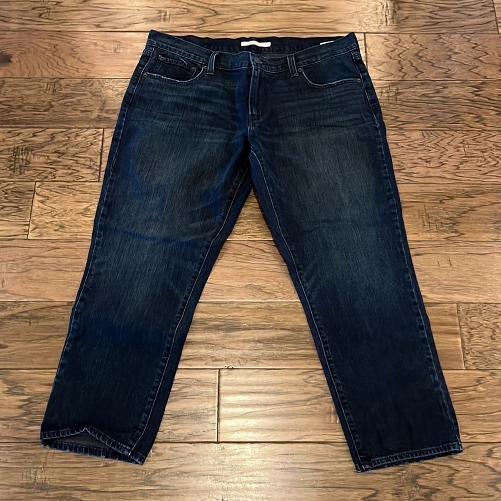 Levi’s Boyfriend Mid Rise Size 32