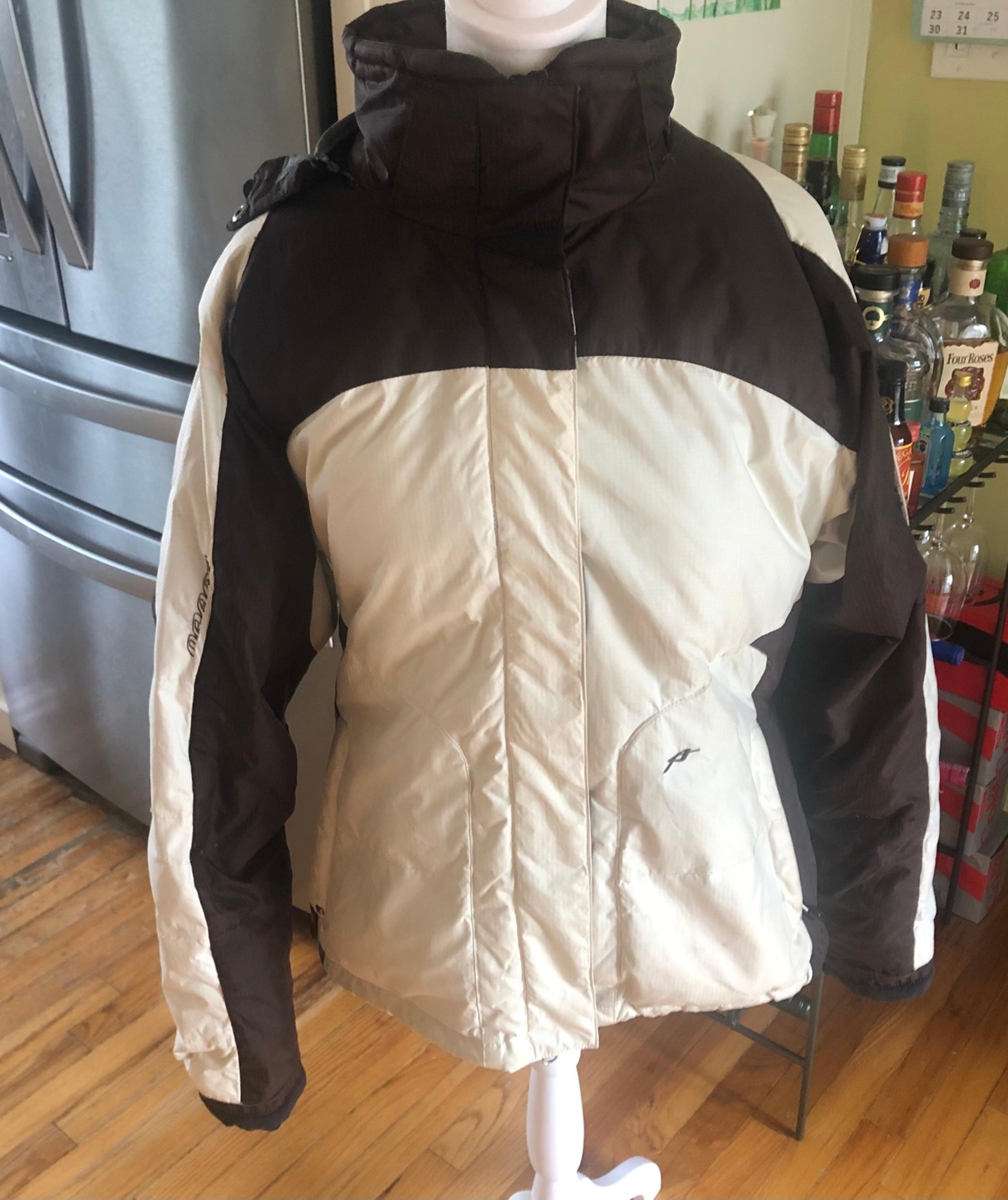 ORAGE Ski Jacket Women’s Small Down Hooded Ivory Chocolate Brown