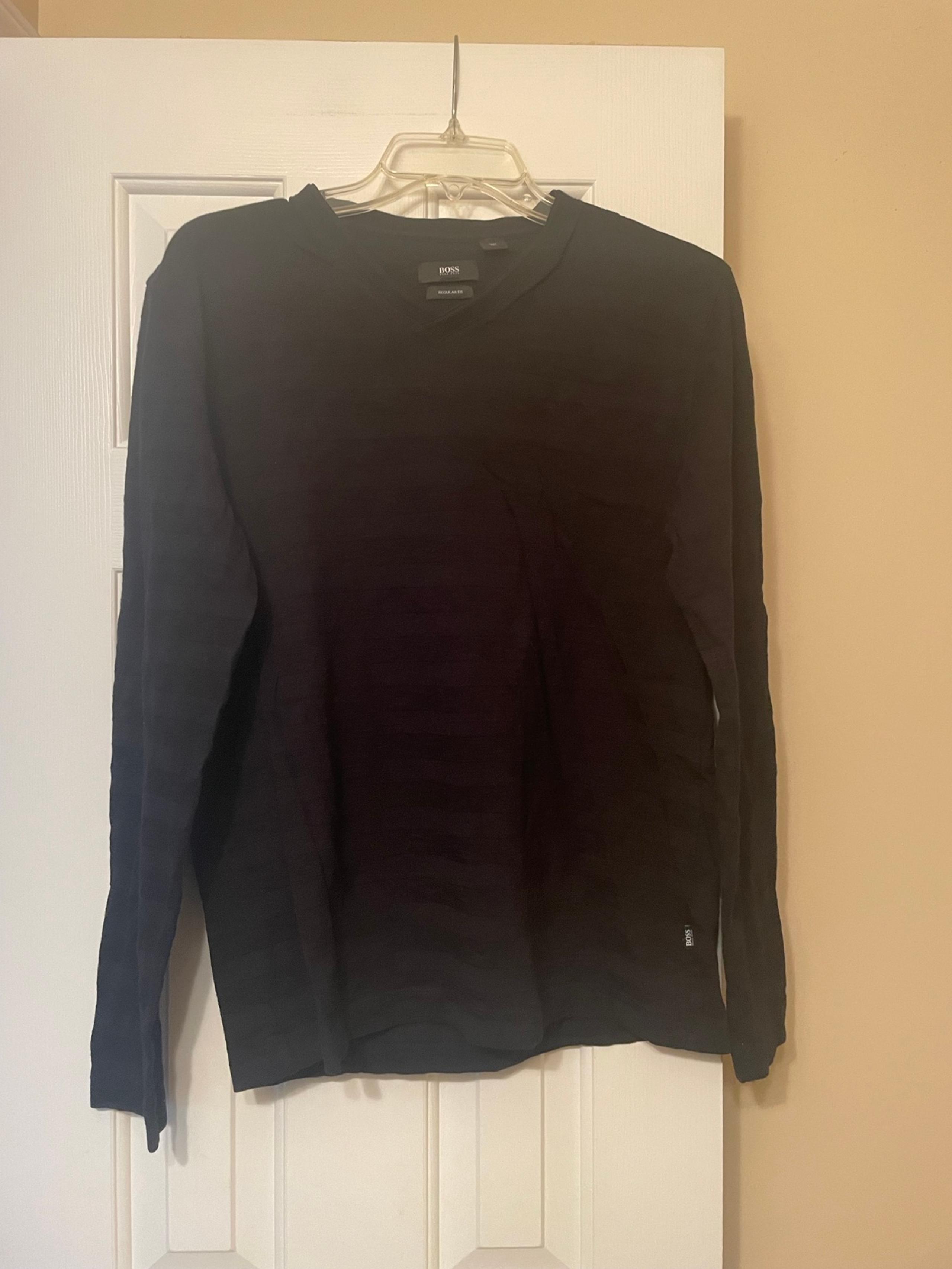HUGO BOSS V Neck Black Sweater Mens L