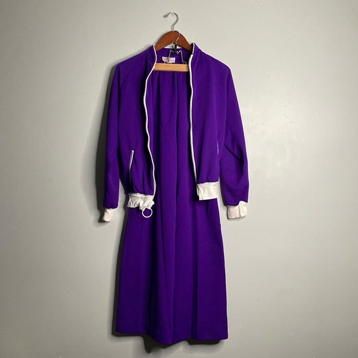 70’s vintage purple track suit in great condition about a size small