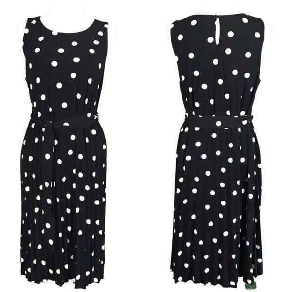 T Tahari Pleated Polka Dot Tie-Waist Dress Size Medium