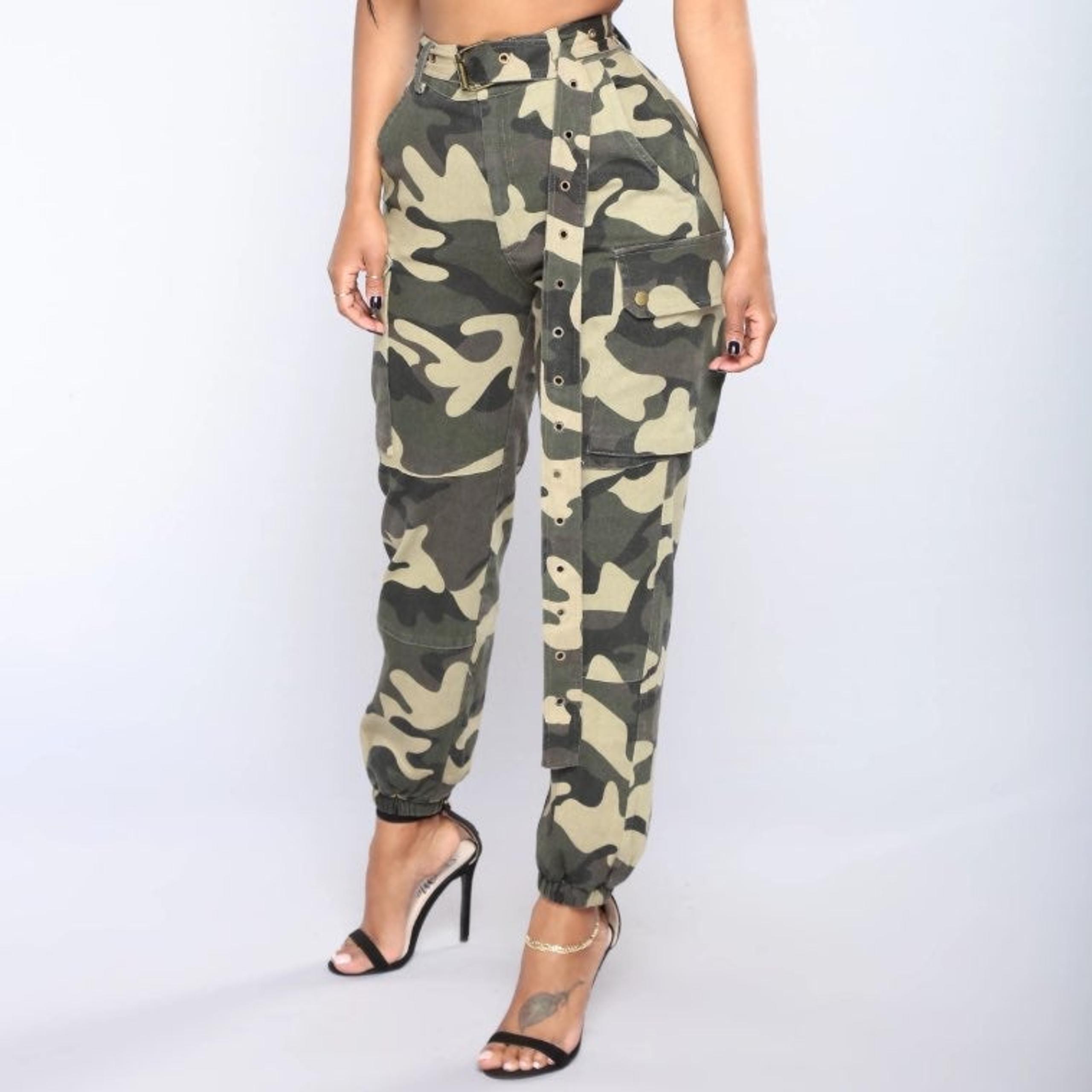 BRAND NEW Fashion Nova Camo Cargo Pants