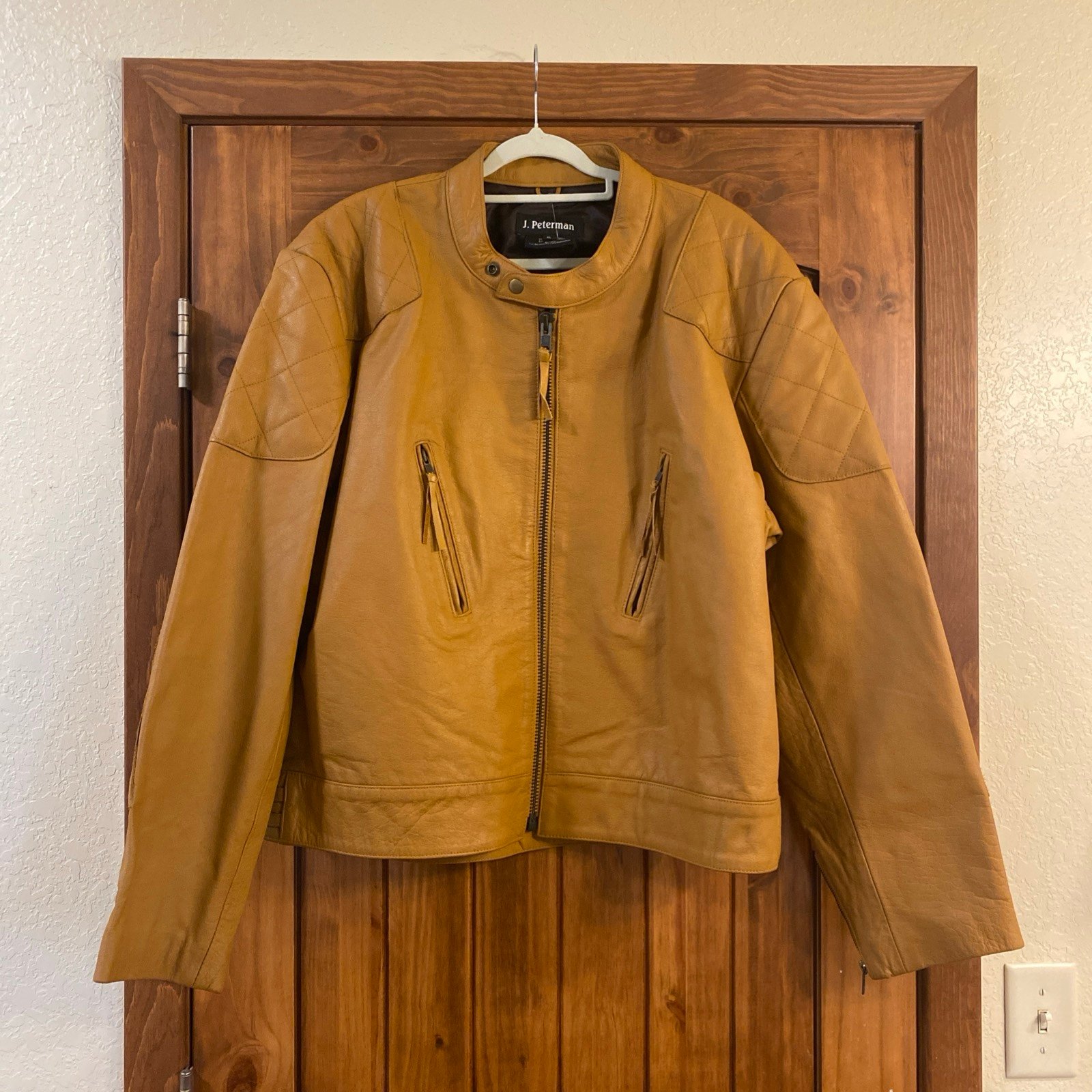 J. Peterman Mens Vintage Motorcyle Jacket XLarge Golden Brown 100% Leather
