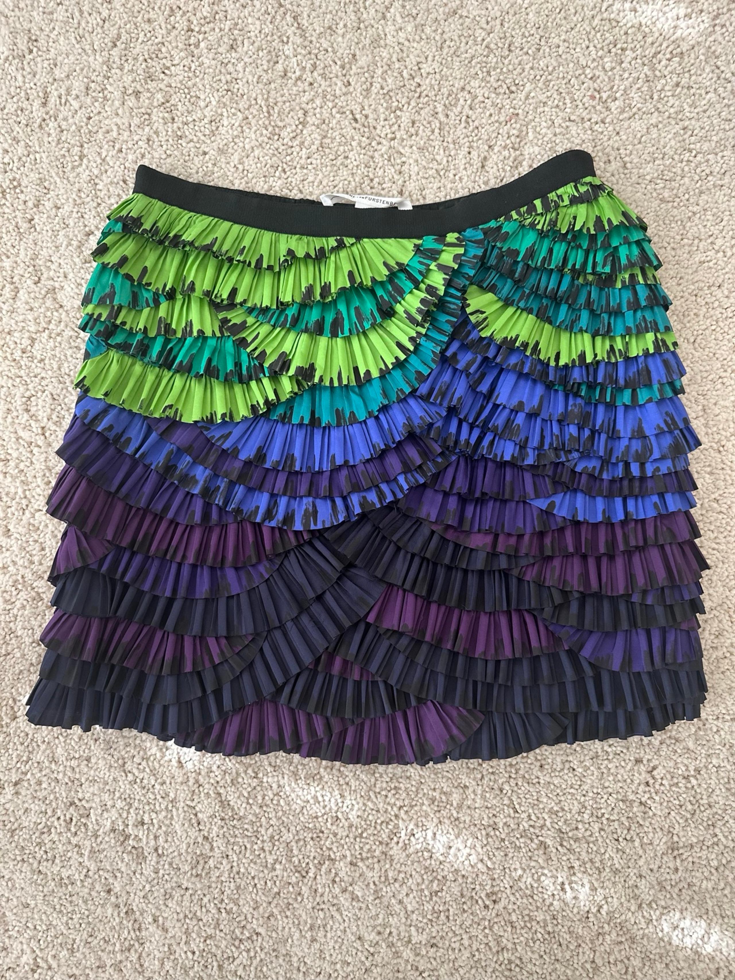 Diane von Furstenberg Multicolored Rushed Silk skirt size 4