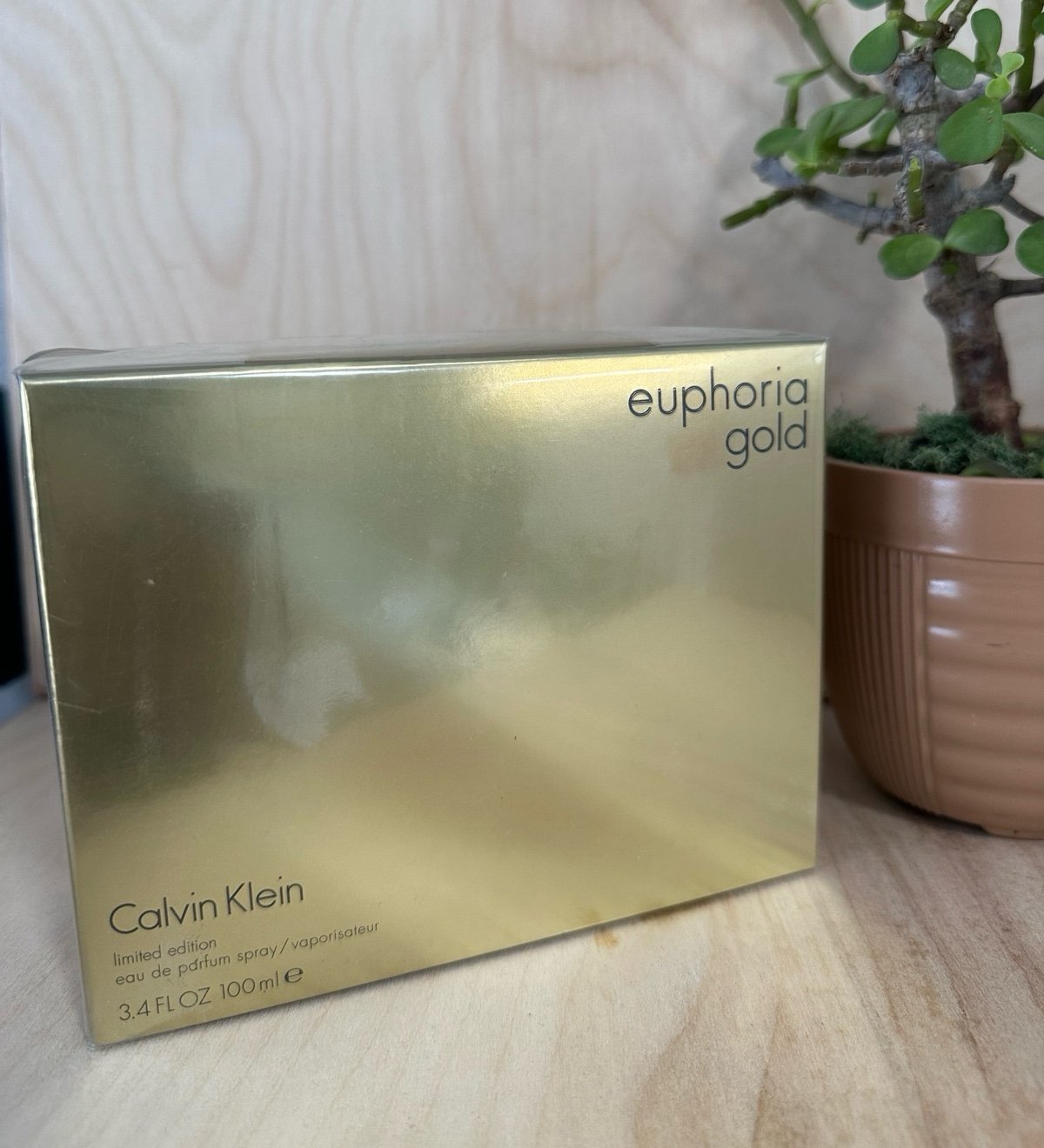 Calvin Klein Euphoria Gold Limited edition Eaua de parfum 3.4oz / 100ml