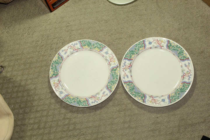 Set of 2 Mikasa Provincial CV900 Villa Medici 11 Dinner Plates