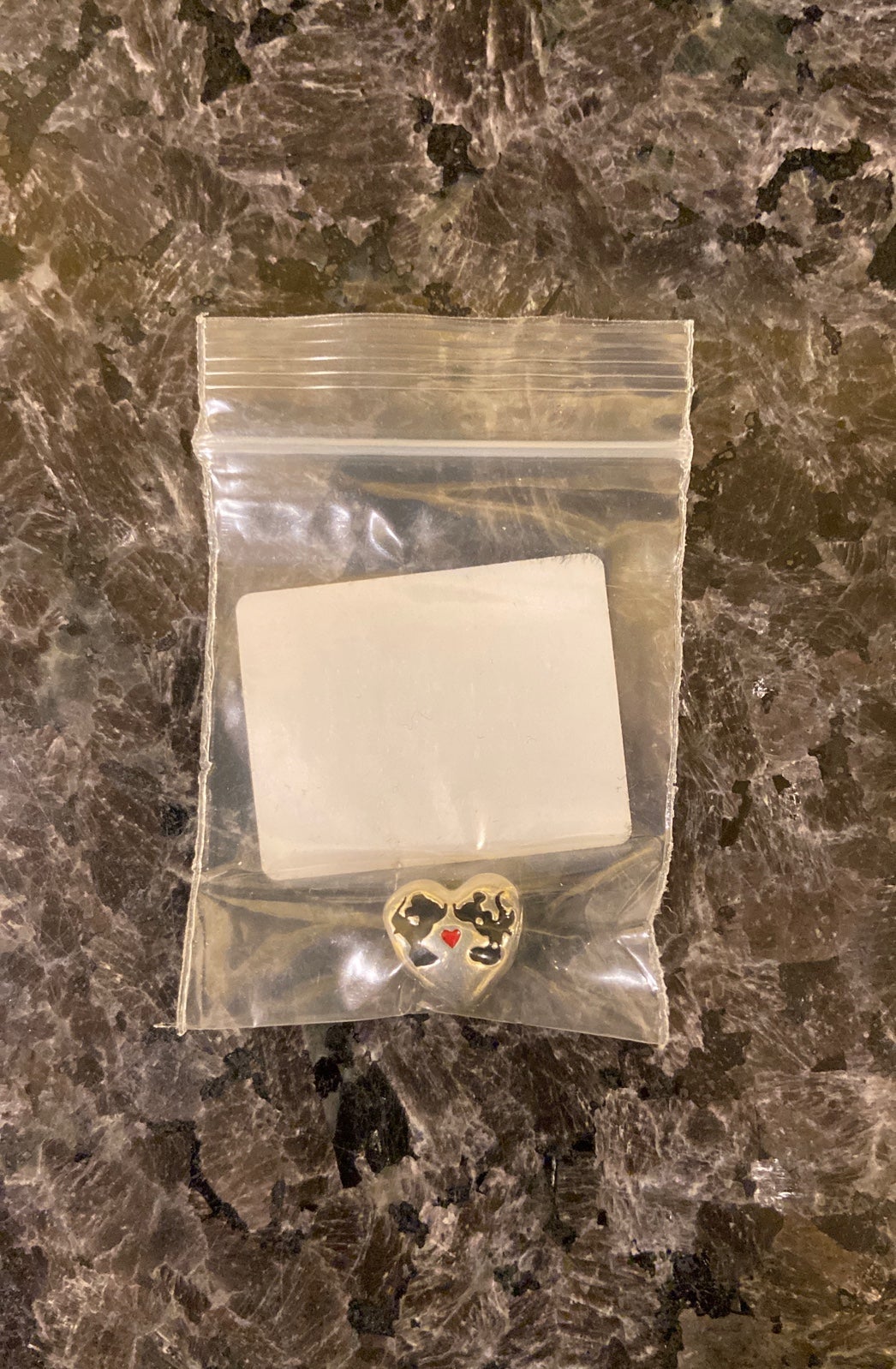 PANDORA Disney Minnie Mouse & Mickey Mouse Kiss Charm